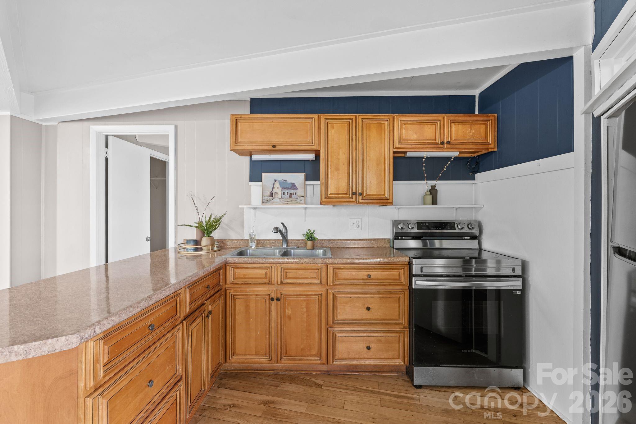 355 Sunset Drive — Asheville