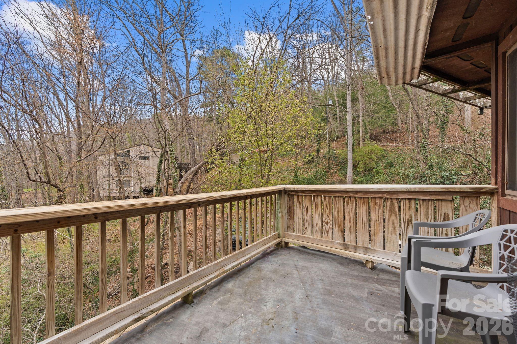 355 Sunset Drive — Asheville