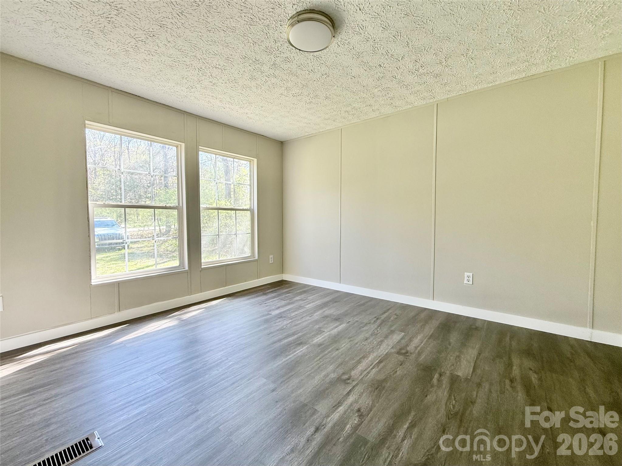 129 Reed Street — Peachland
