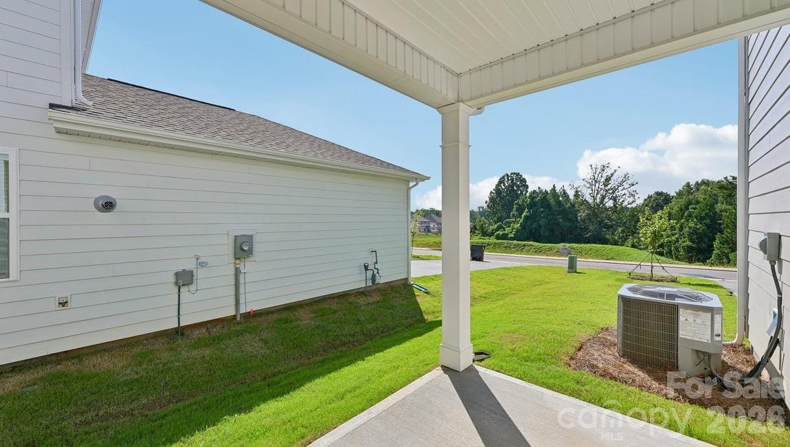 9315 Carver Avenue — Huntersville