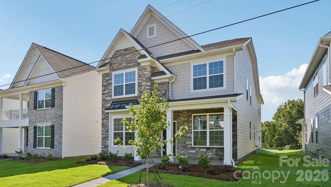 9315 Carver Avenue — Huntersville