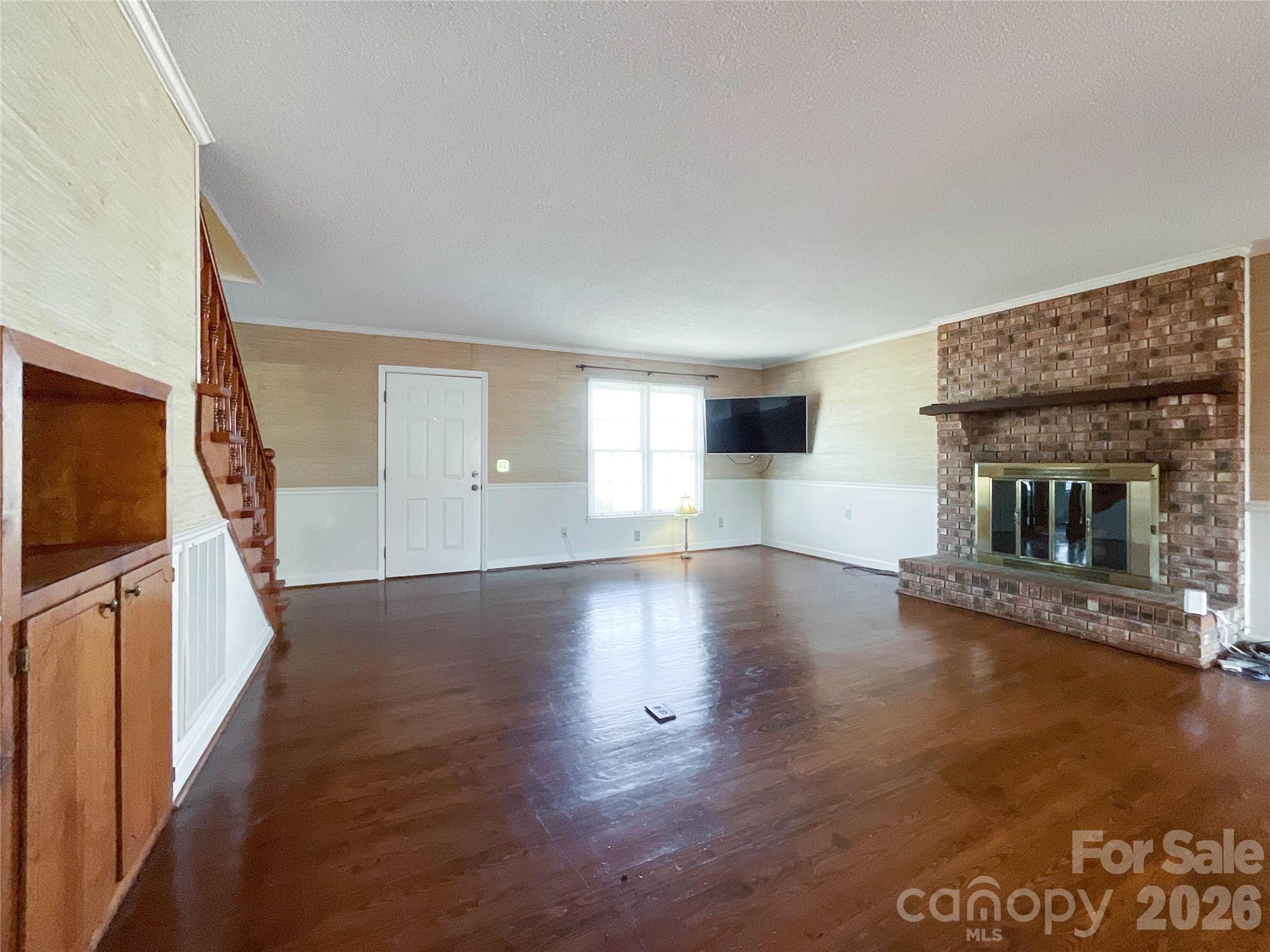 819 Triple Creek Road — Mount Croghan
