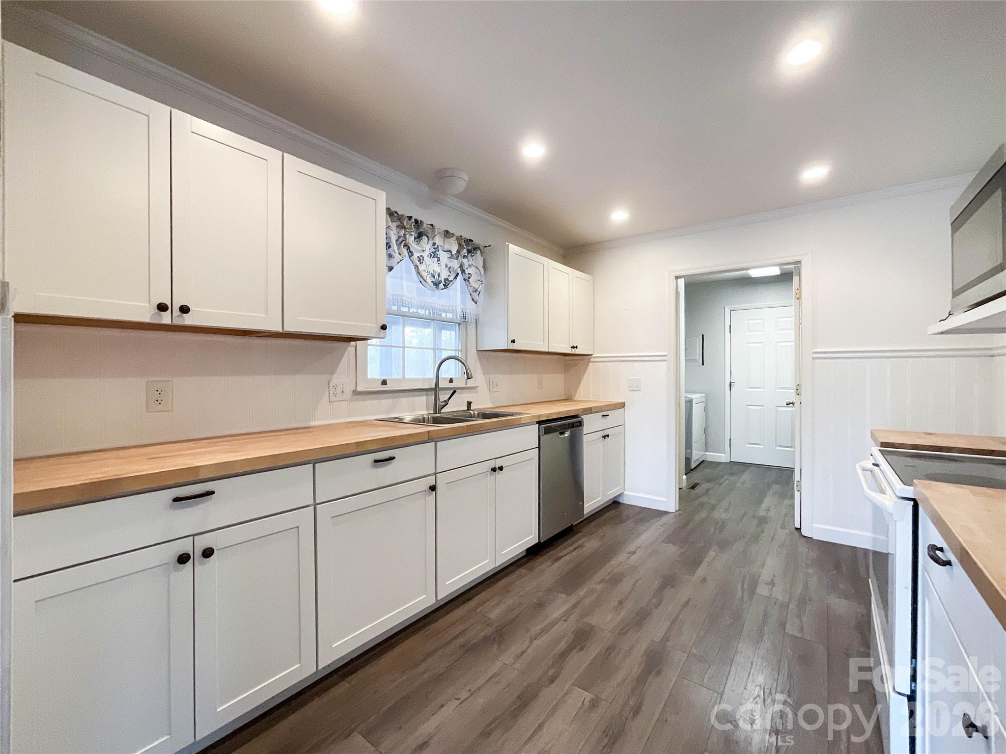 819 Triple Creek Road — Mount Croghan