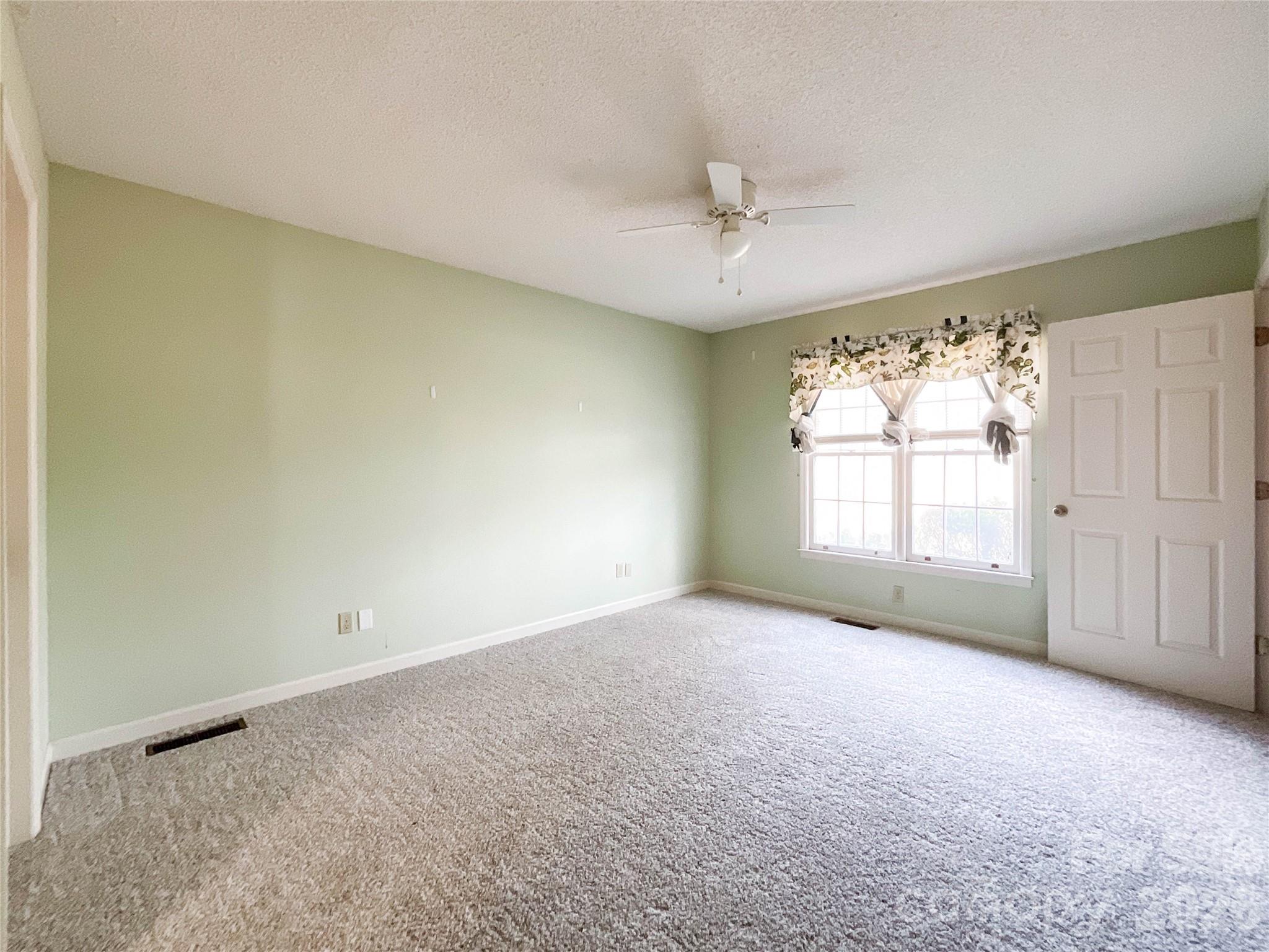 819 Triple Creek Road — Mount Croghan
