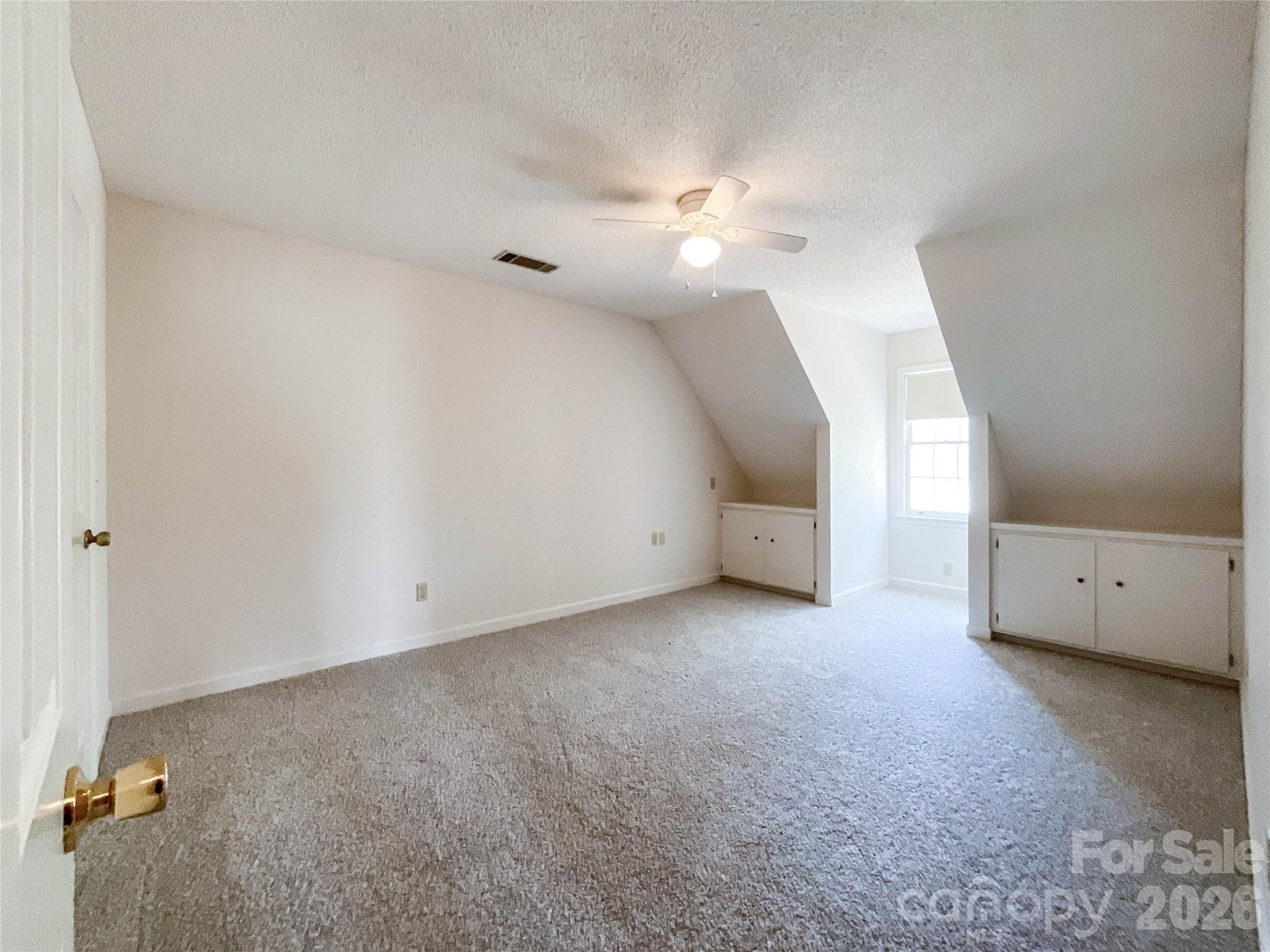819 Triple Creek Road — Mount Croghan