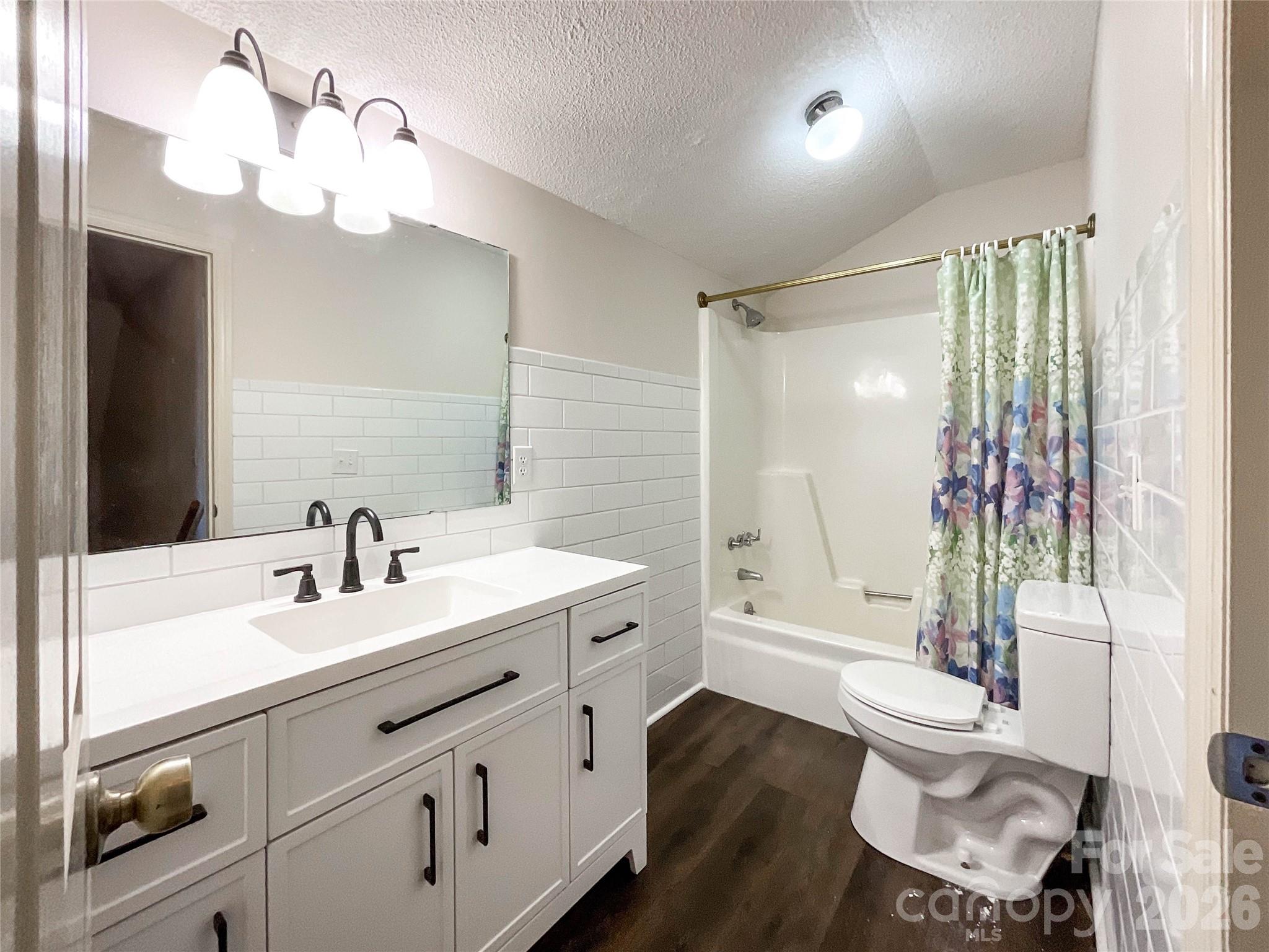 819 Triple Creek Road — Mount Croghan