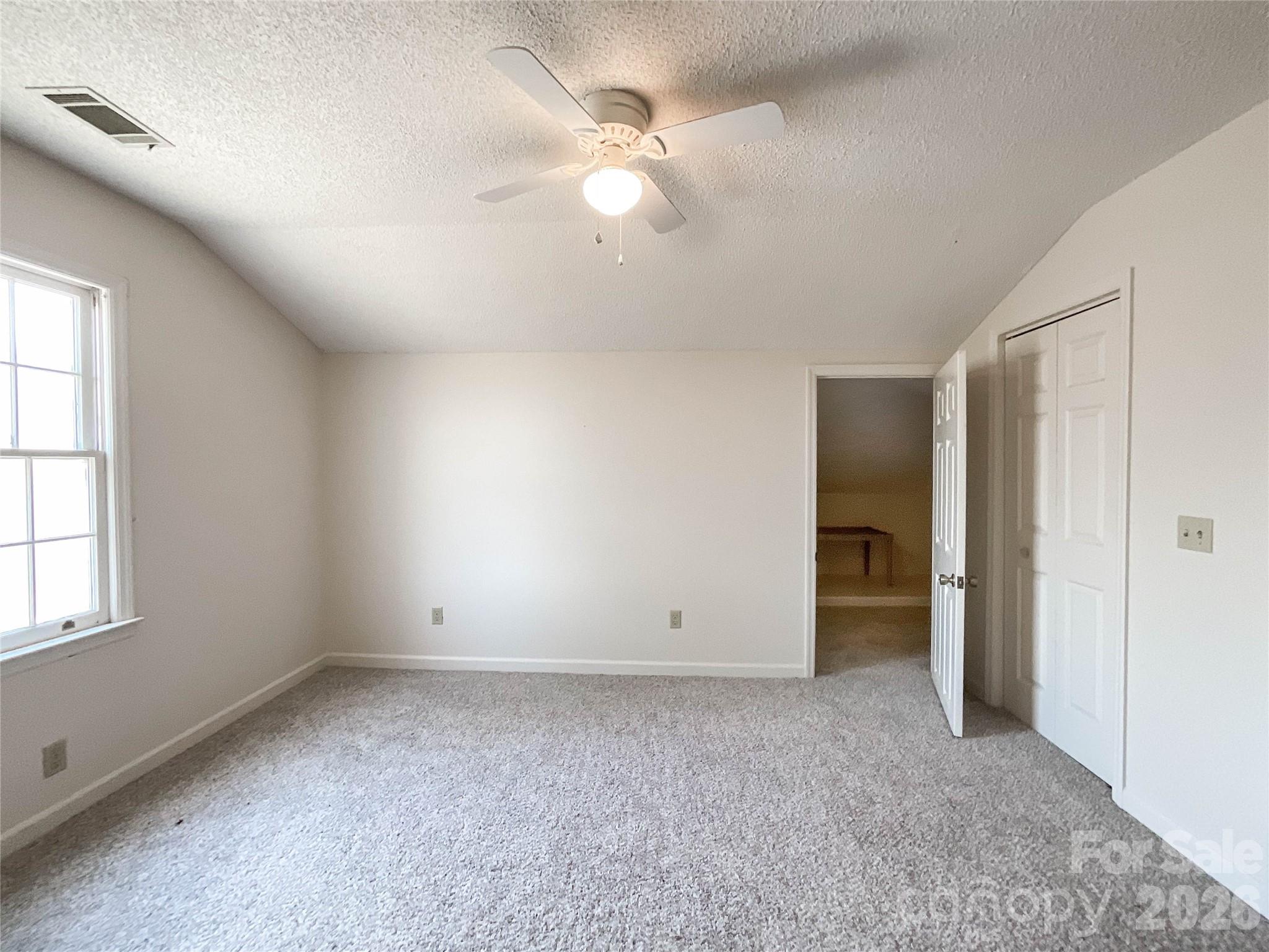 819 Triple Creek Road — Mount Croghan