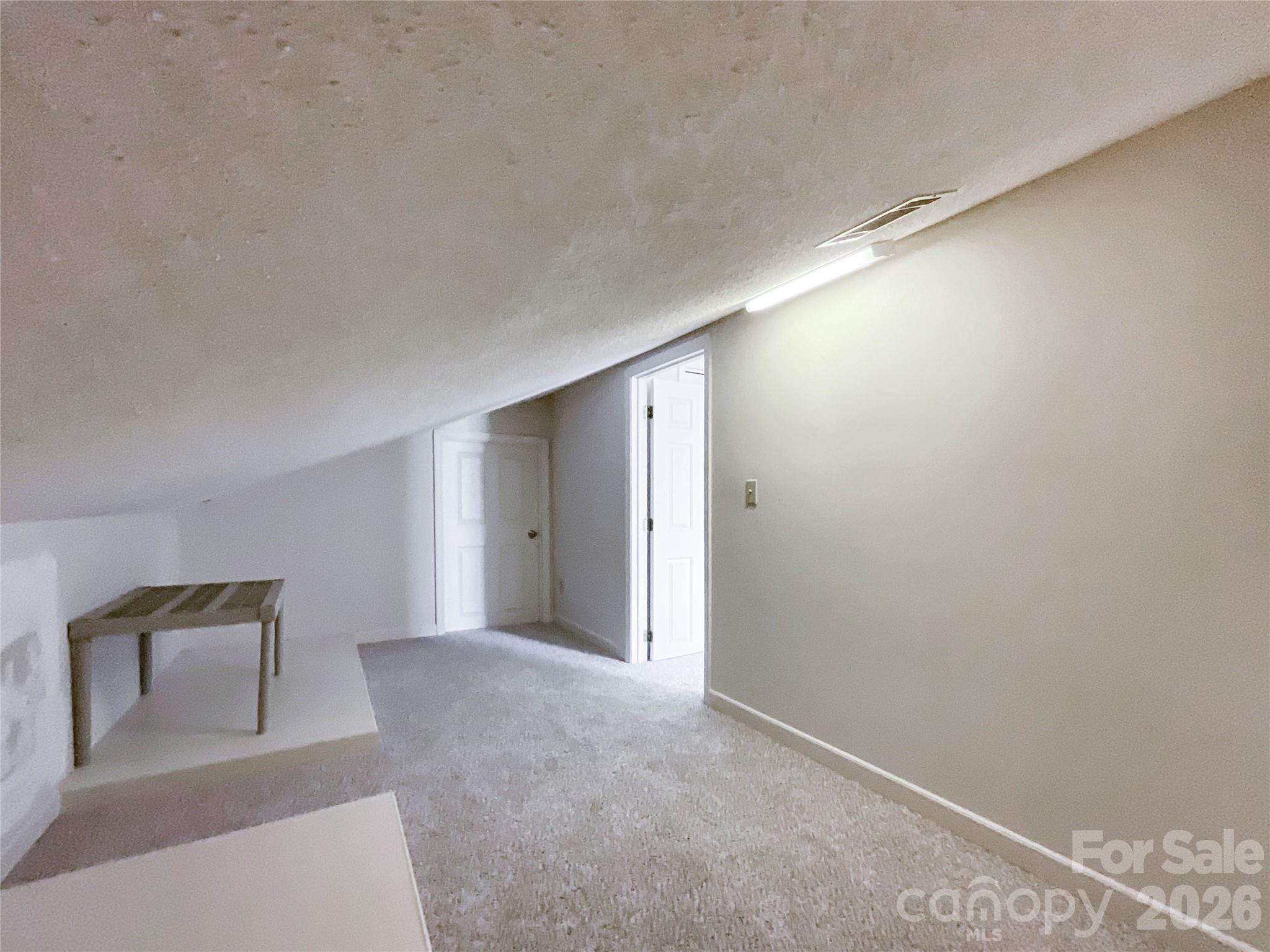 819 Triple Creek Road — Mount Croghan