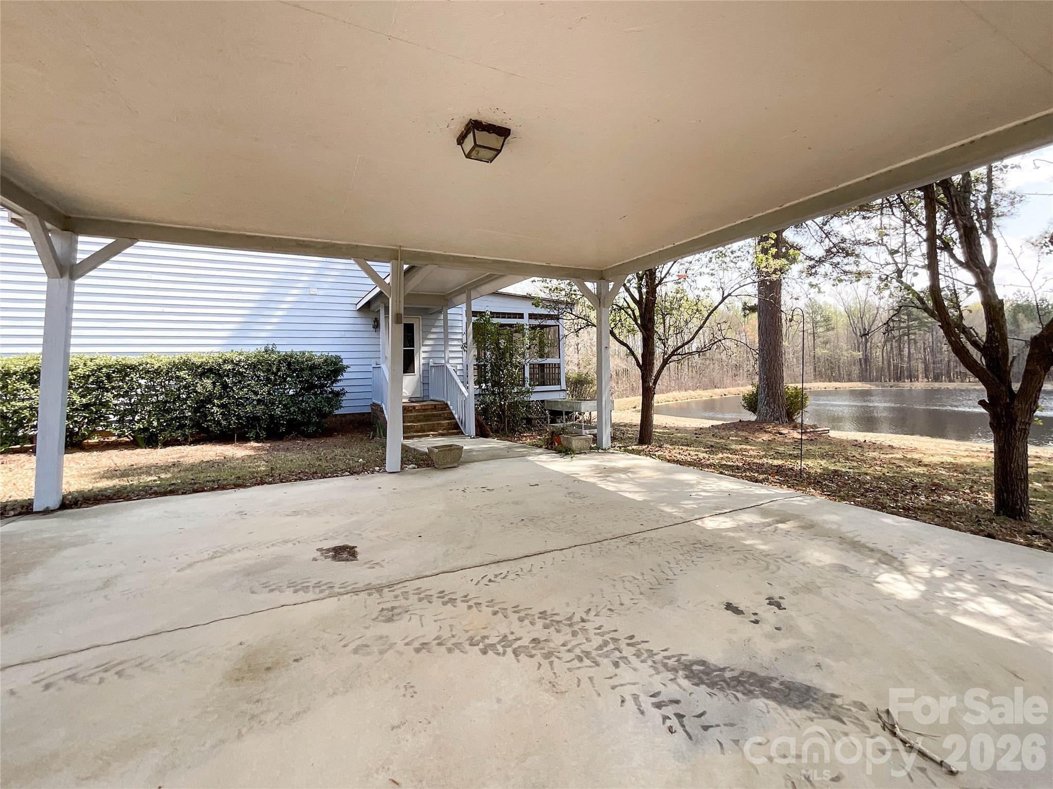 819 Triple Creek Road — Mount Croghan