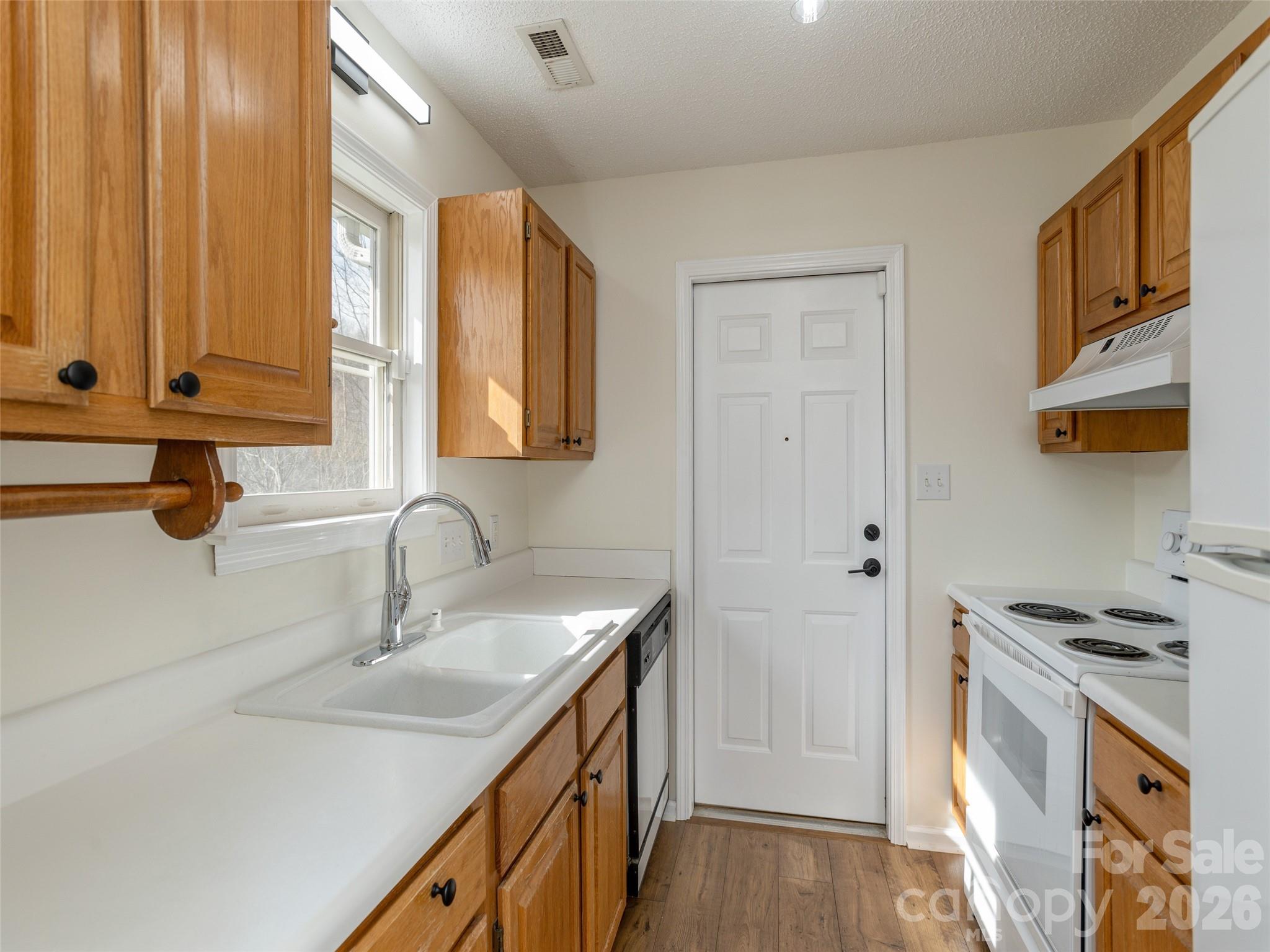 203 Rocky Mountain Way — Arden
