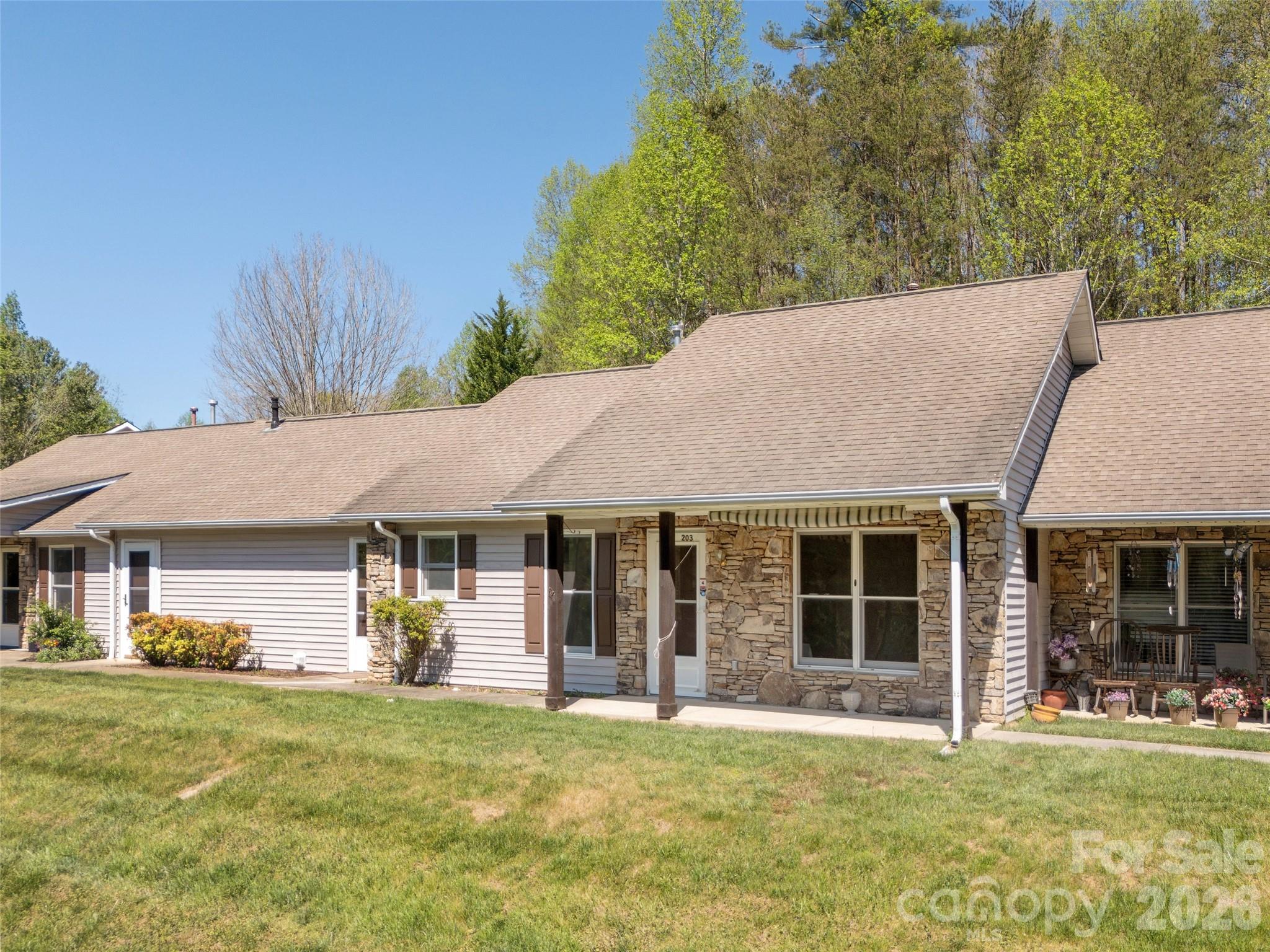 203 Rocky Mountain Way — Arden