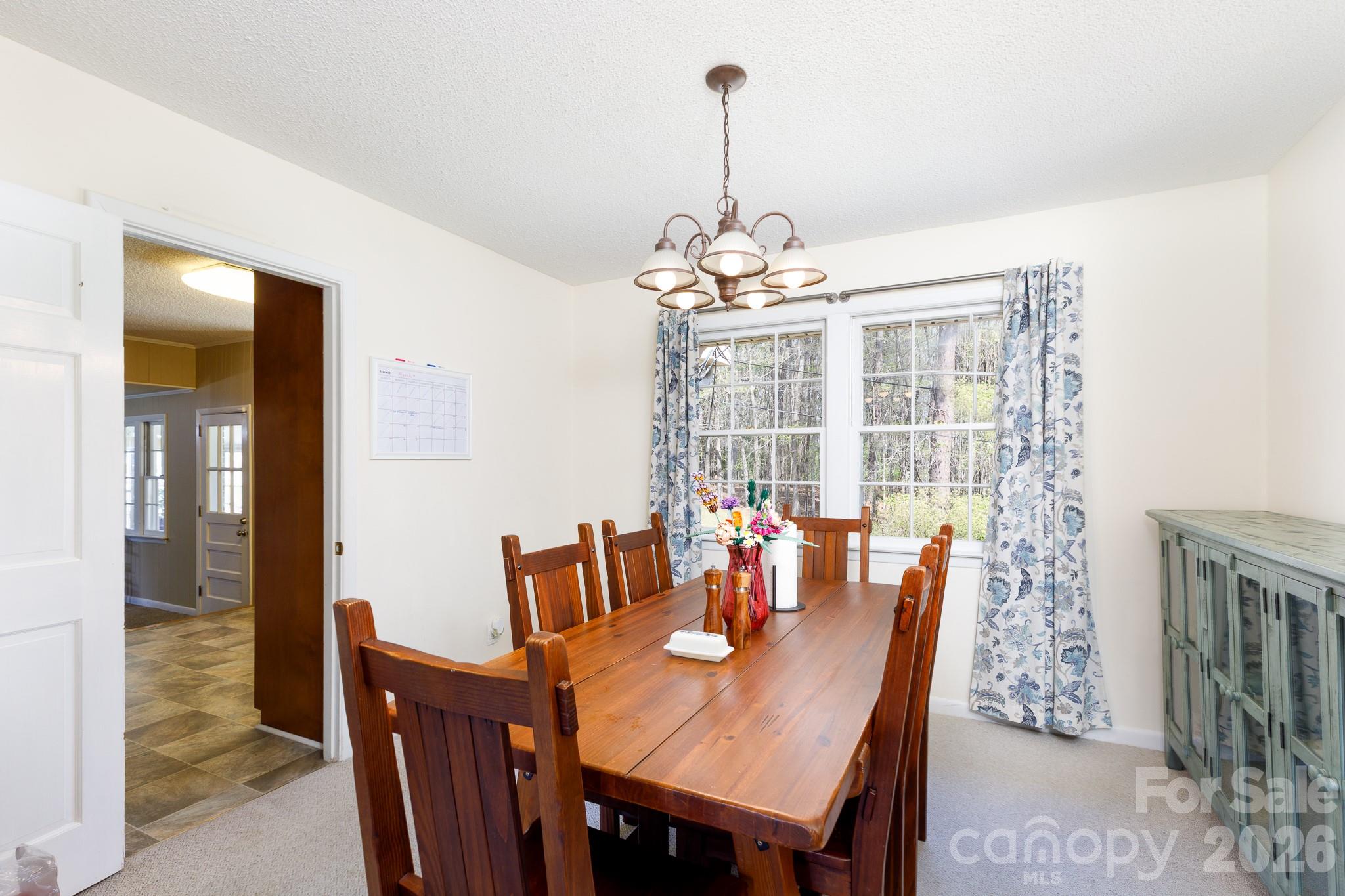 300 Carlisle Avenue — Winnsboro