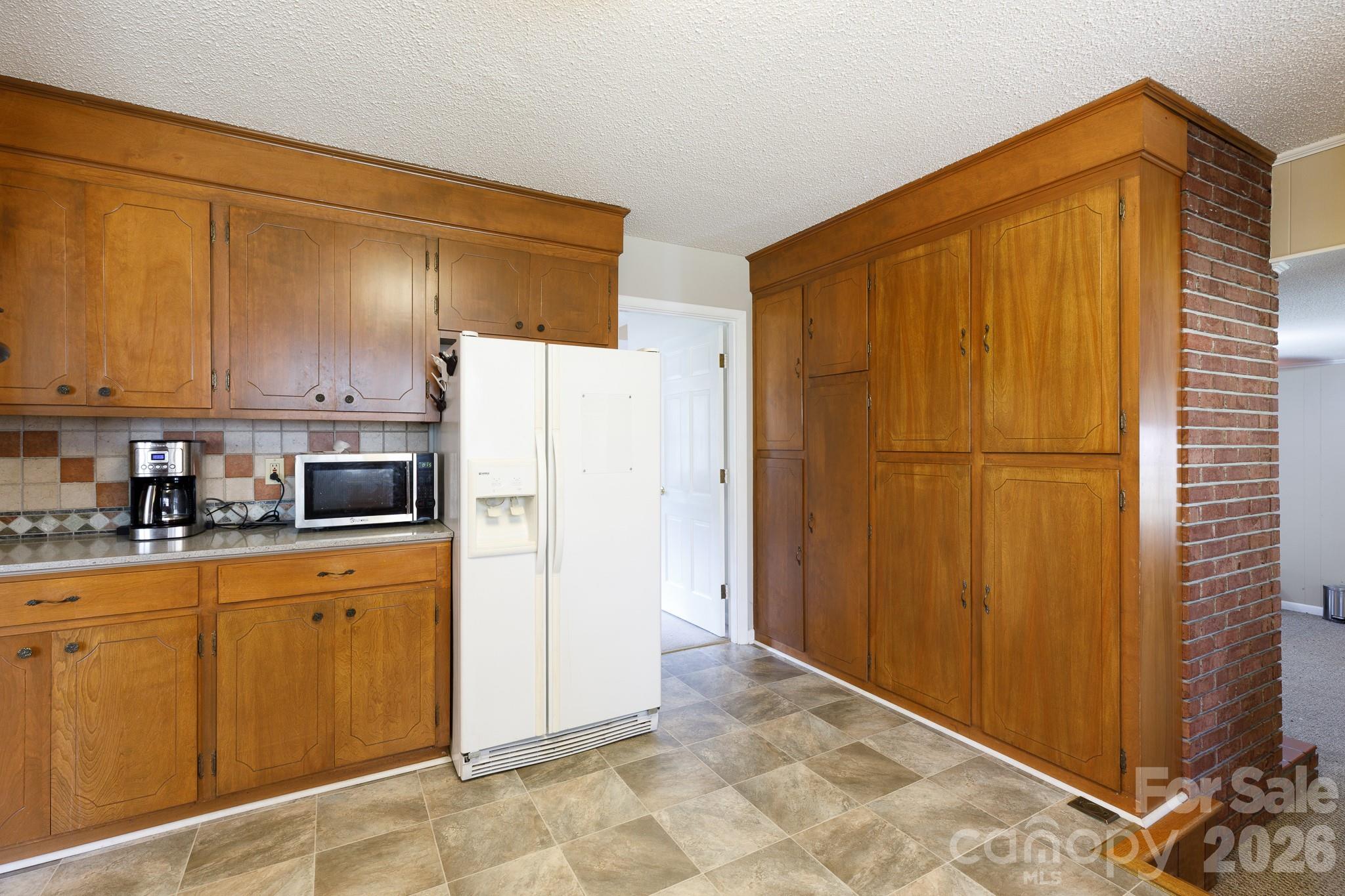 300 Carlisle Avenue — Winnsboro