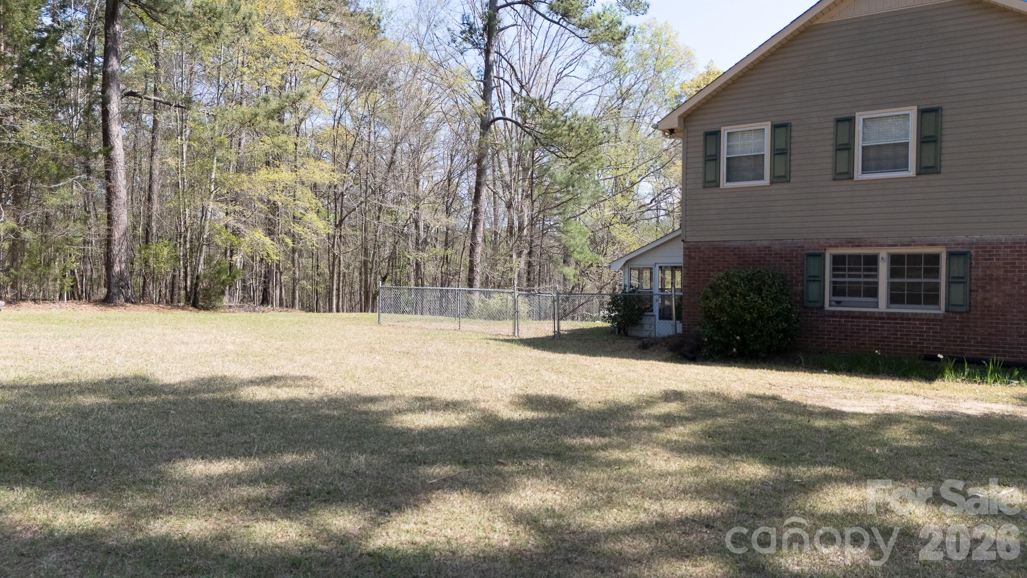 300 Carlisle Avenue — Winnsboro