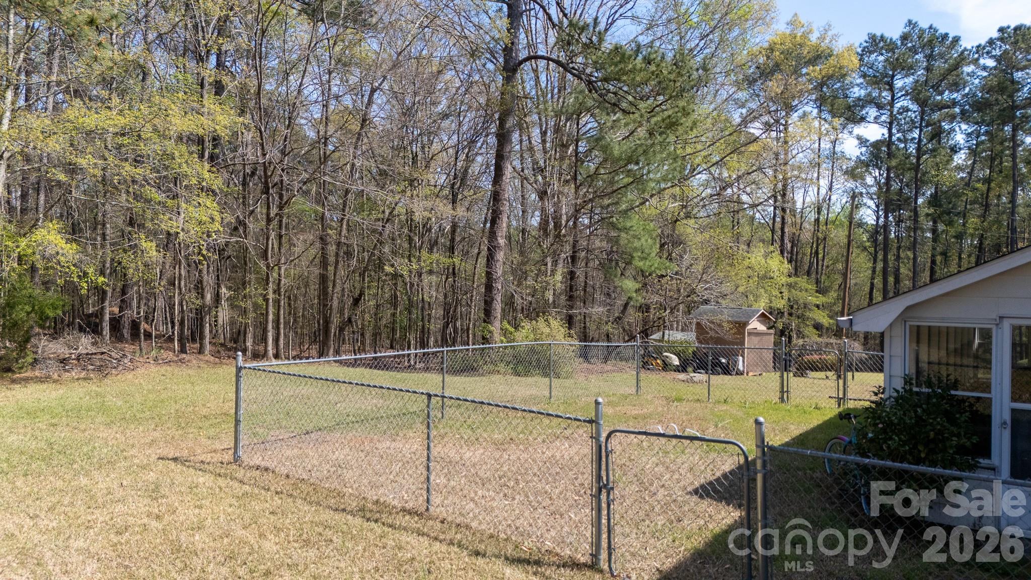 300 Carlisle Avenue — Winnsboro