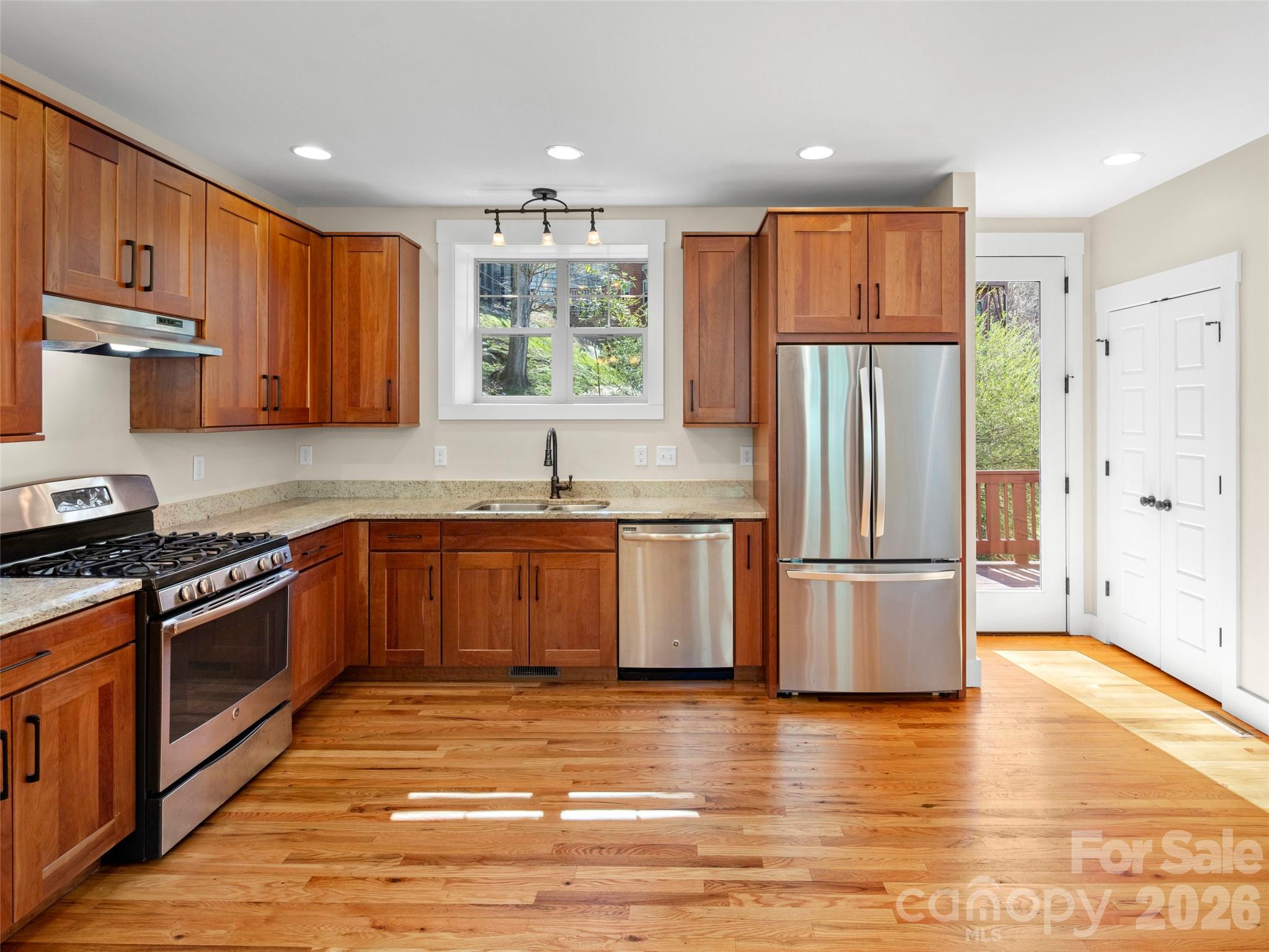 29 Shady Park Lane — Asheville