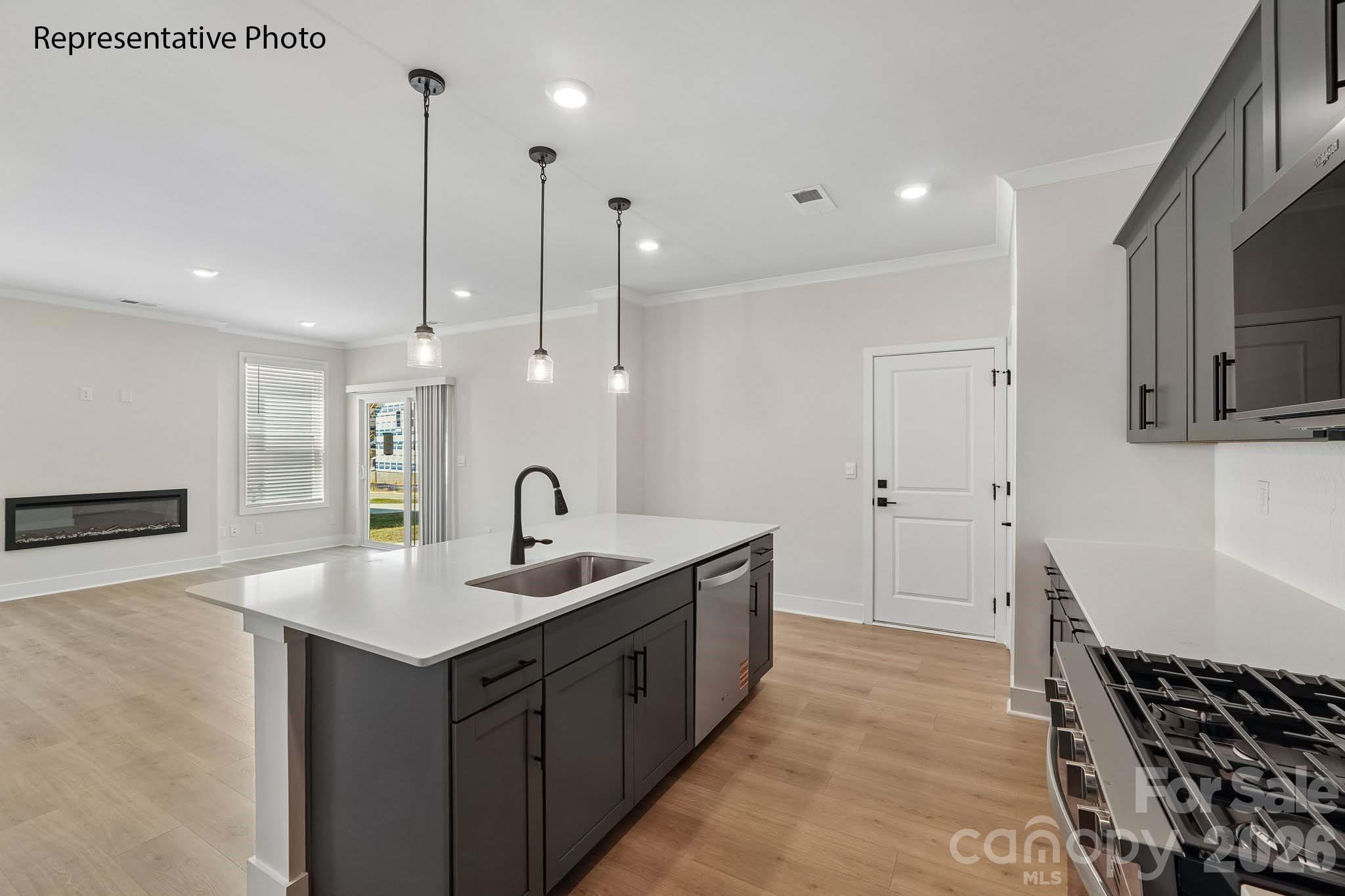 9319 Carver Avenue — Huntersville
