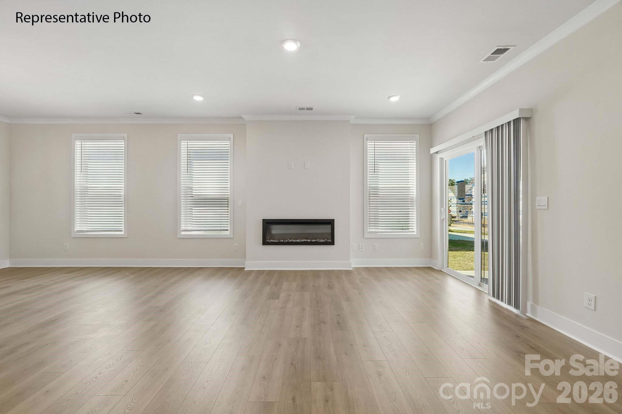 9327 Carver Avenue — Huntersville