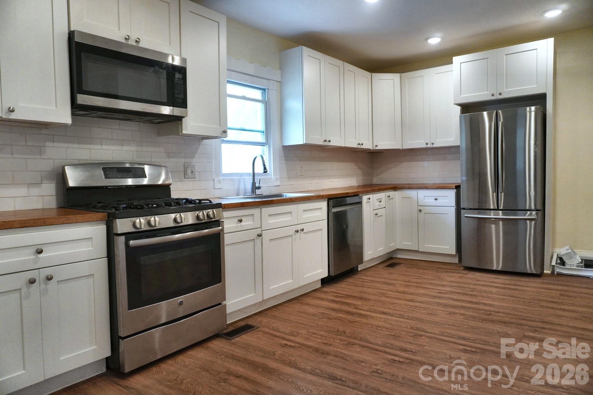 415 E Georgia Avenue — Bessemer City