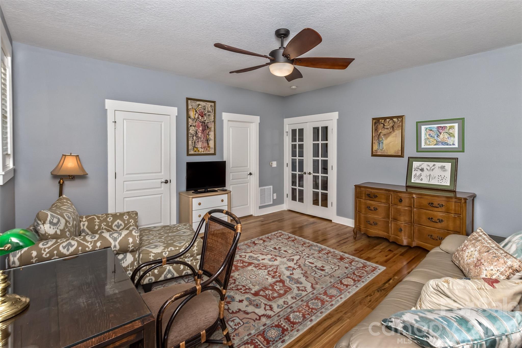 37 Creekside View Drive — Asheville