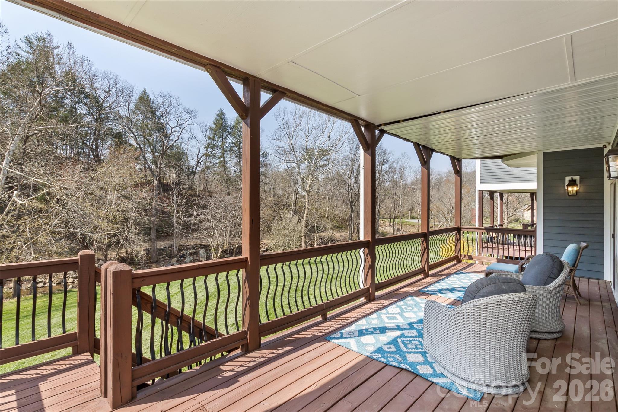 37 Creekside View Drive — Asheville