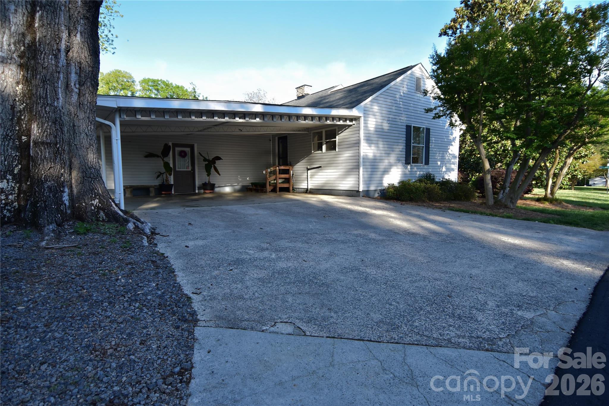 202 Mount Holly Huntersville Road — Huntersville