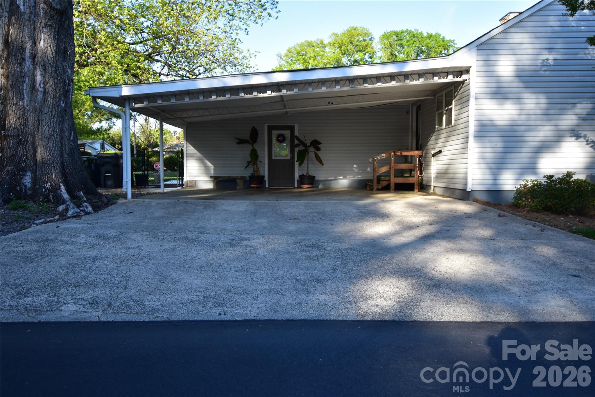 202 Mount Holly Huntersville Road — Huntersville