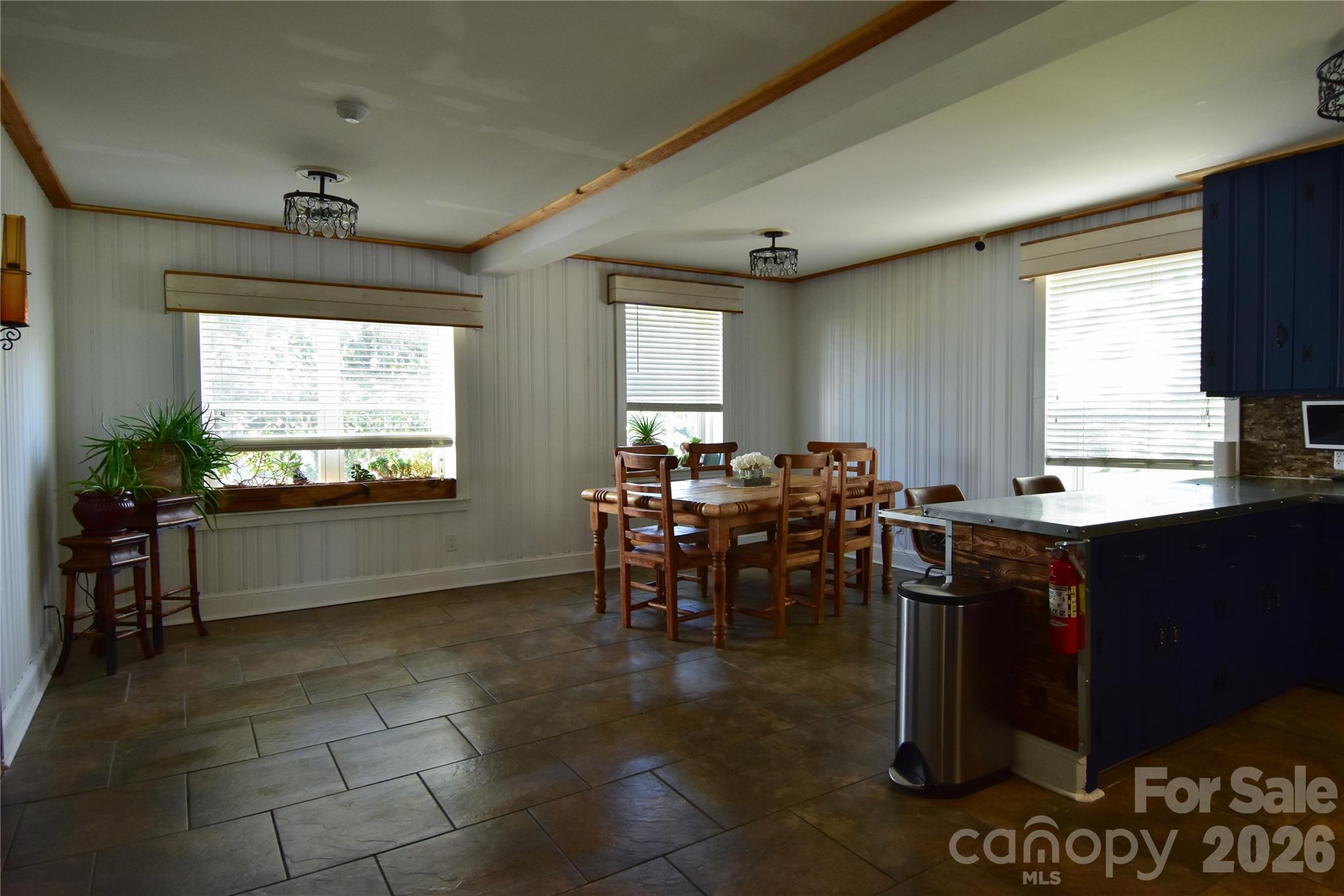 202 Mount Holly Huntersville Road — Huntersville