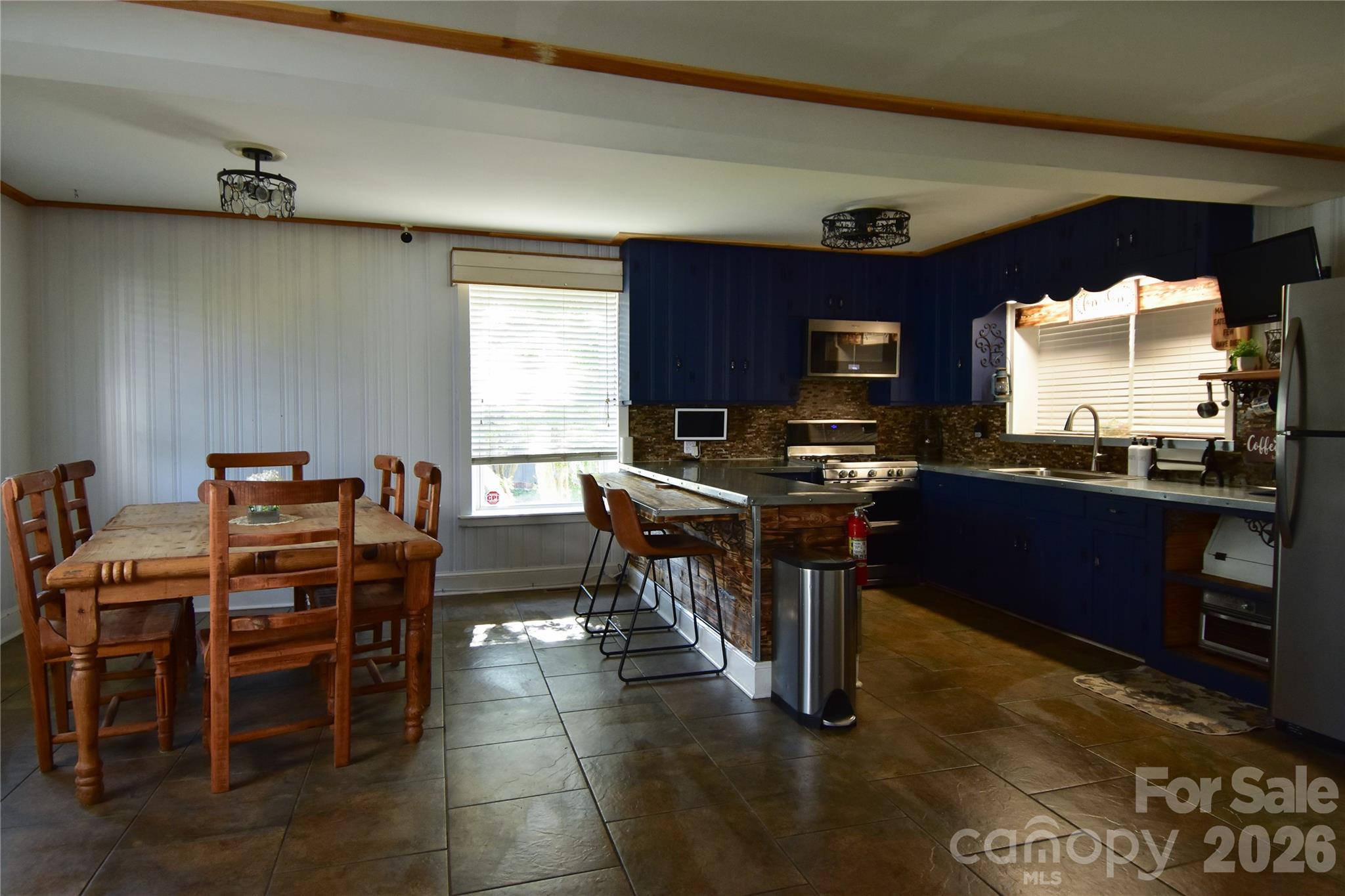 202 Mount Holly Huntersville Road — Huntersville