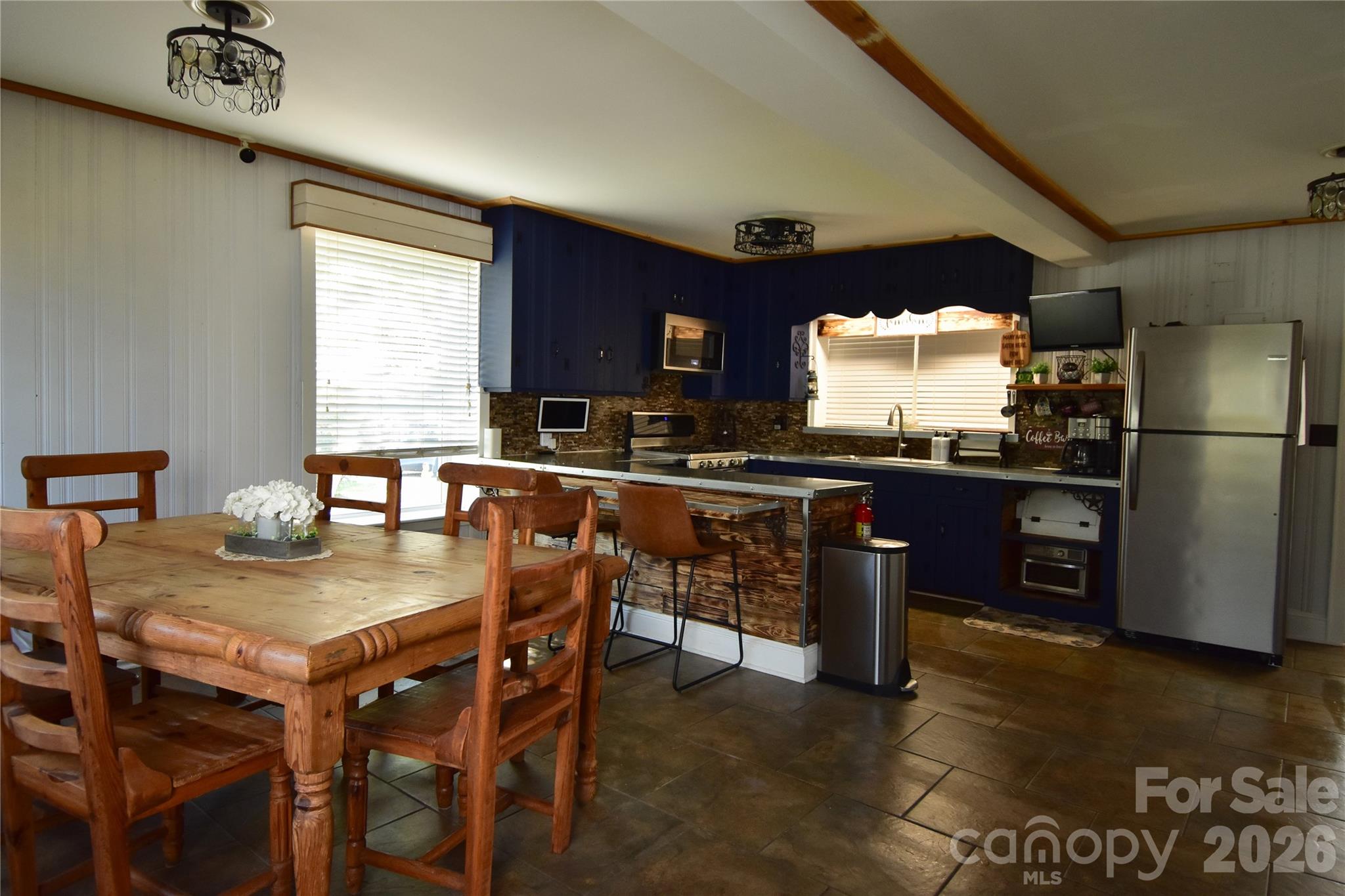 202 Mount Holly Huntersville Road — Huntersville