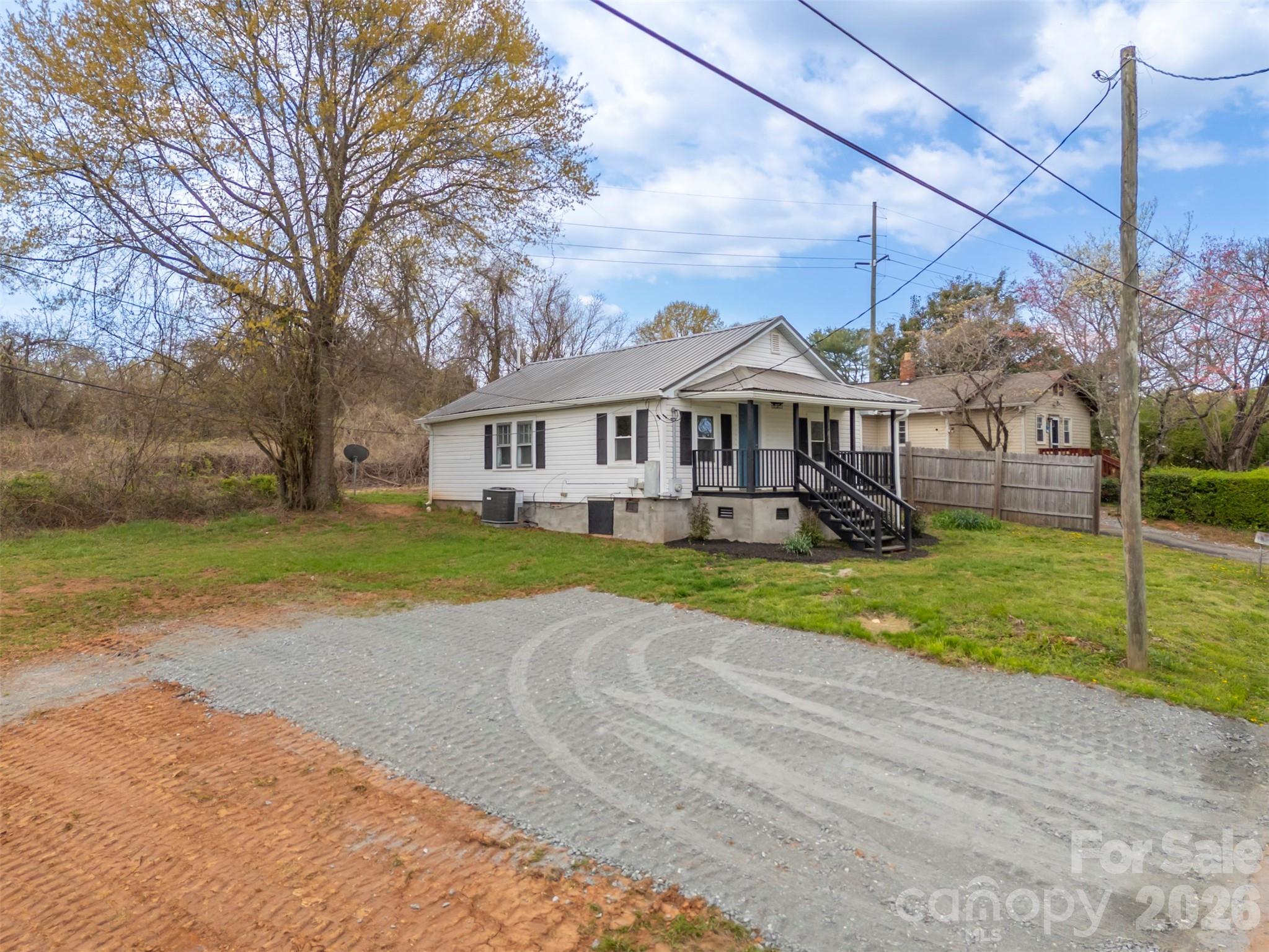 162 E Miller Street — Spindale