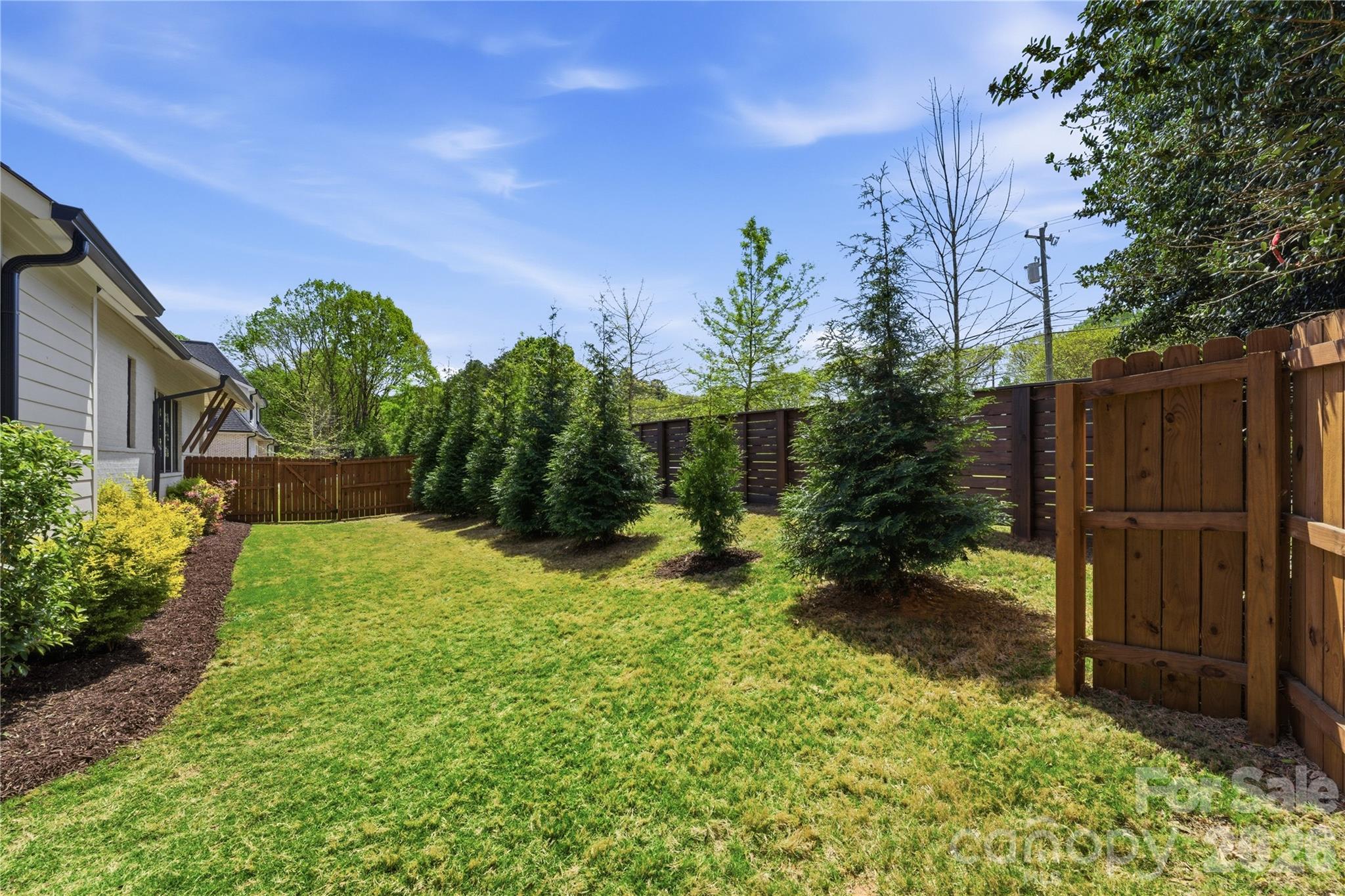 7005 Chateau Bordeaux Lane — Charlotte