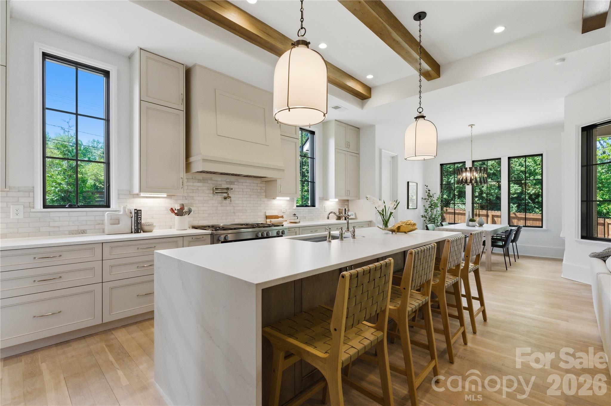 7005 Chateau Bordeaux Lane — Charlotte