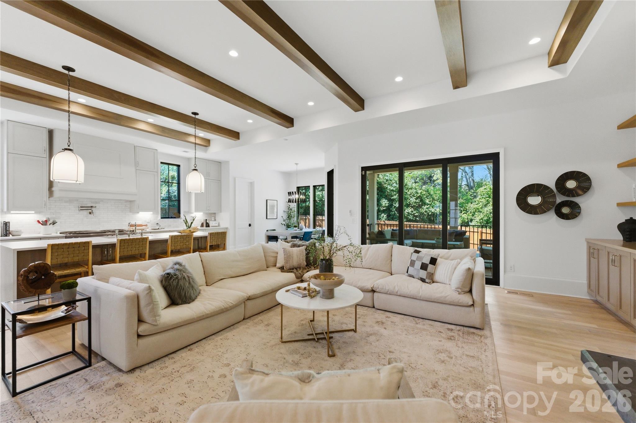 7005 Chateau Bordeaux Lane — Charlotte