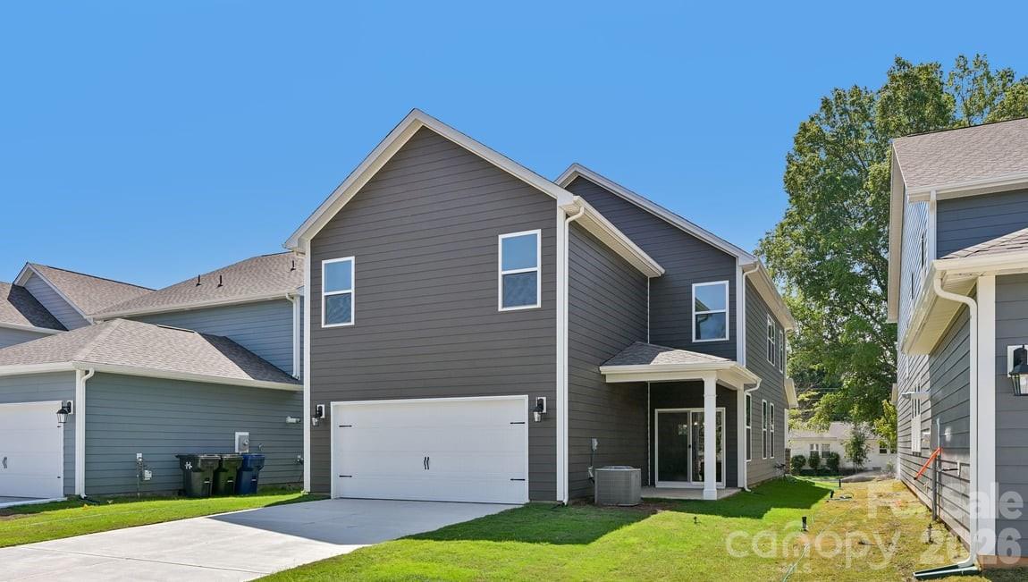 9332 Carver Avenue — Huntersville