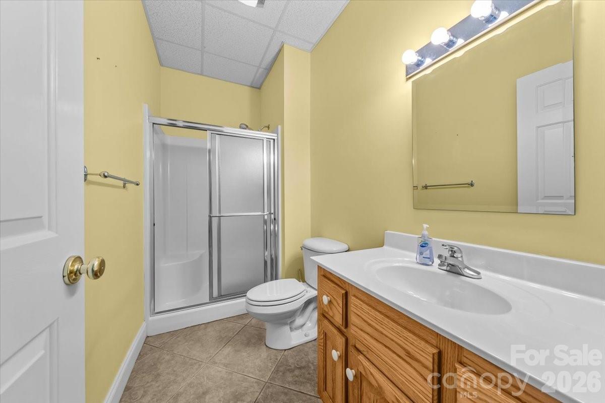 704 Shoreline Drive — New London