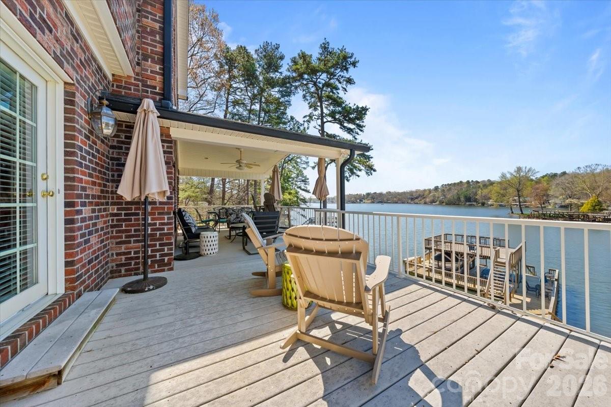 704 Shoreline Drive — New London