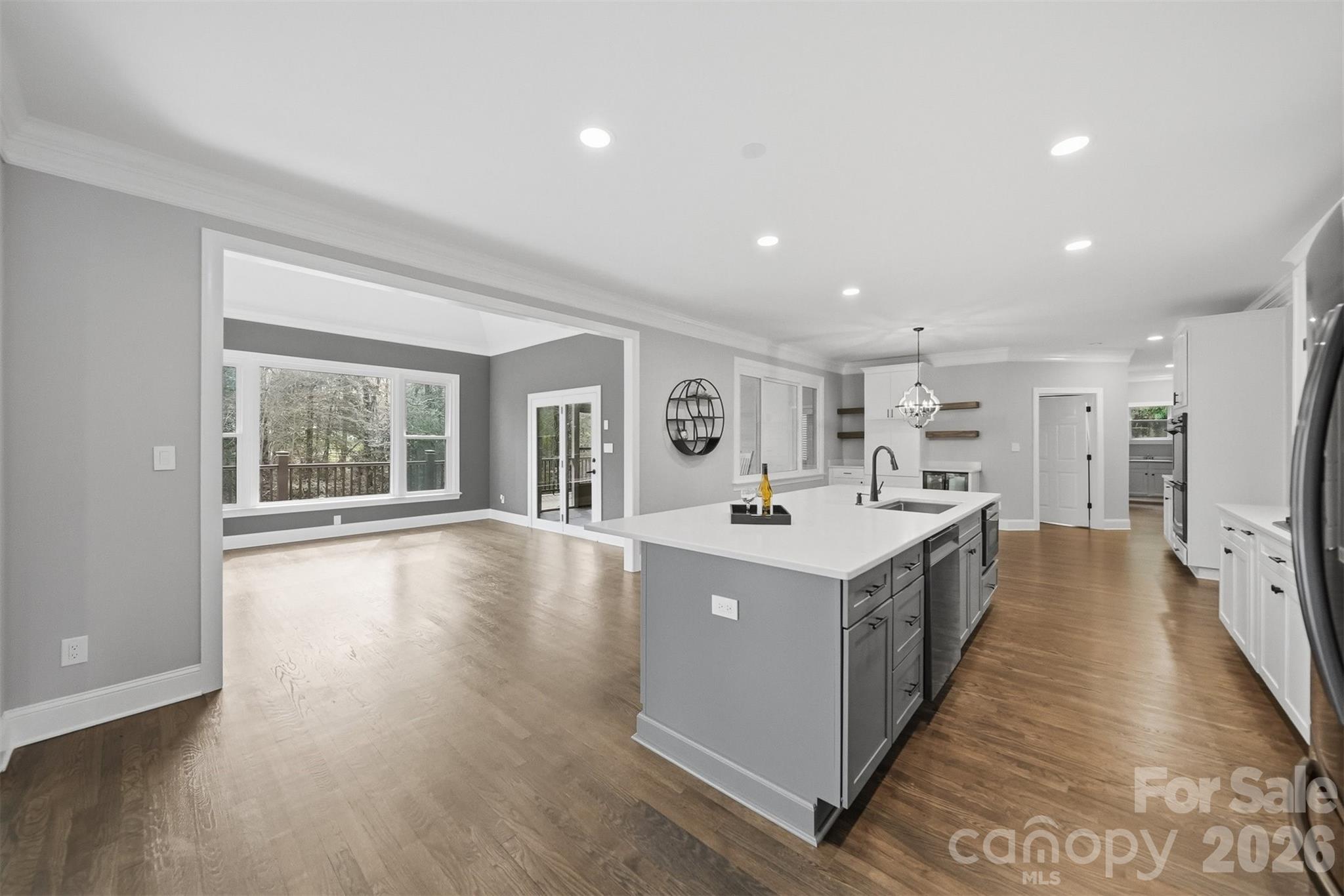 3916 2nd Street Drive NW — Hickory
