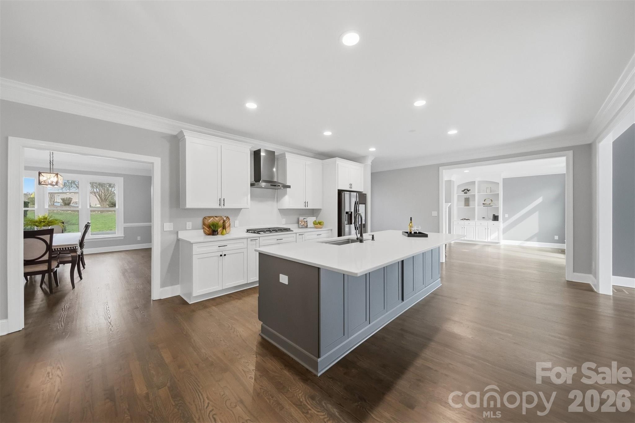 3916 2nd Street Drive NW — Hickory