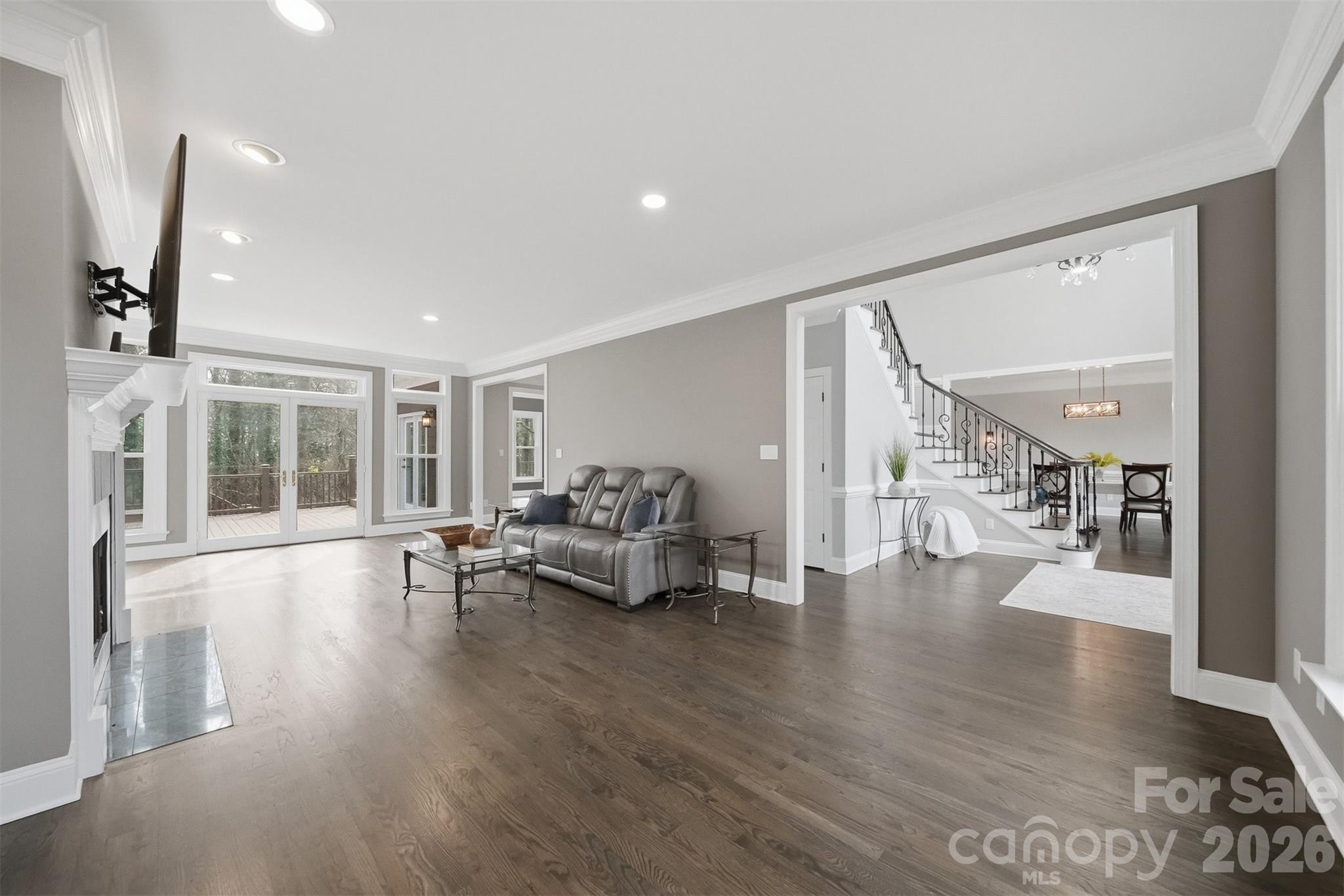 3916 2nd Street Drive NW — Hickory