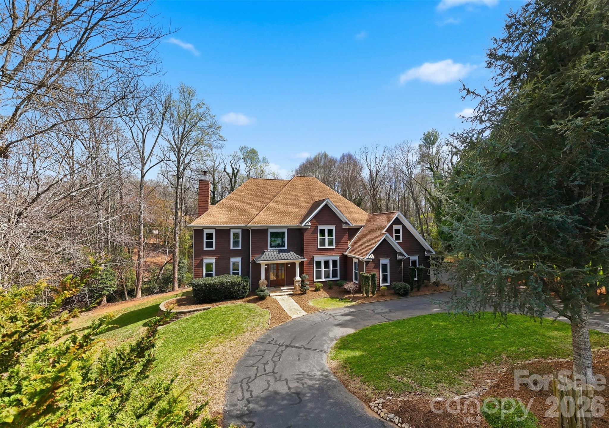 3916 2nd Street Drive NW — Hickory