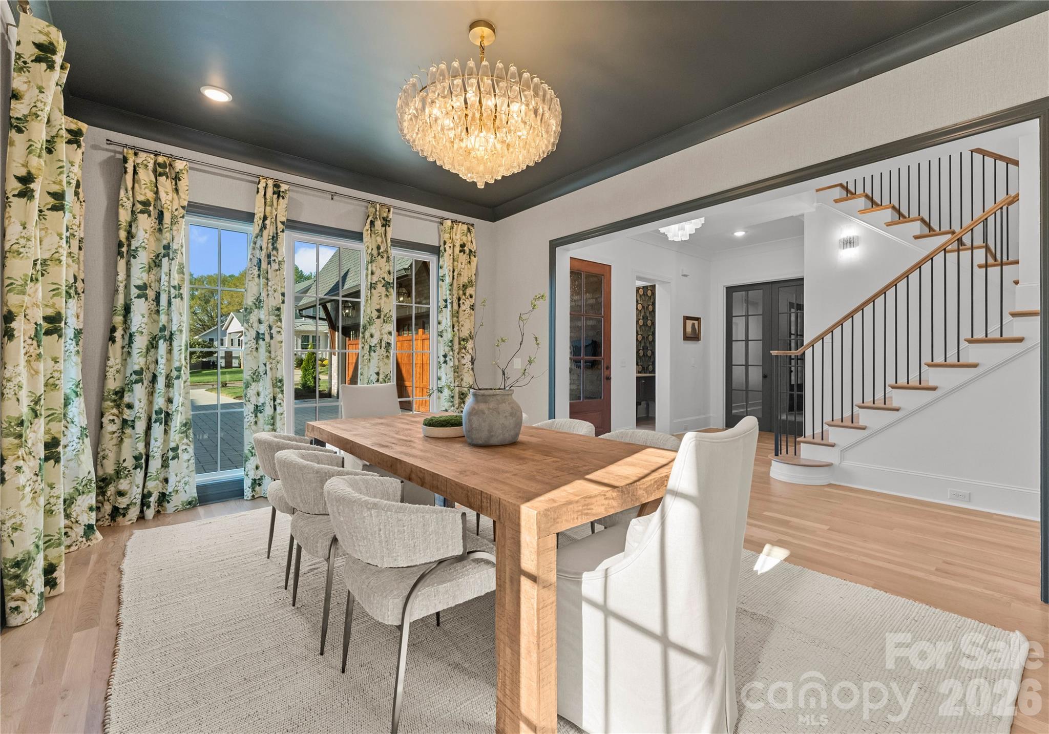 154 N Canterbury Road — Charlotte