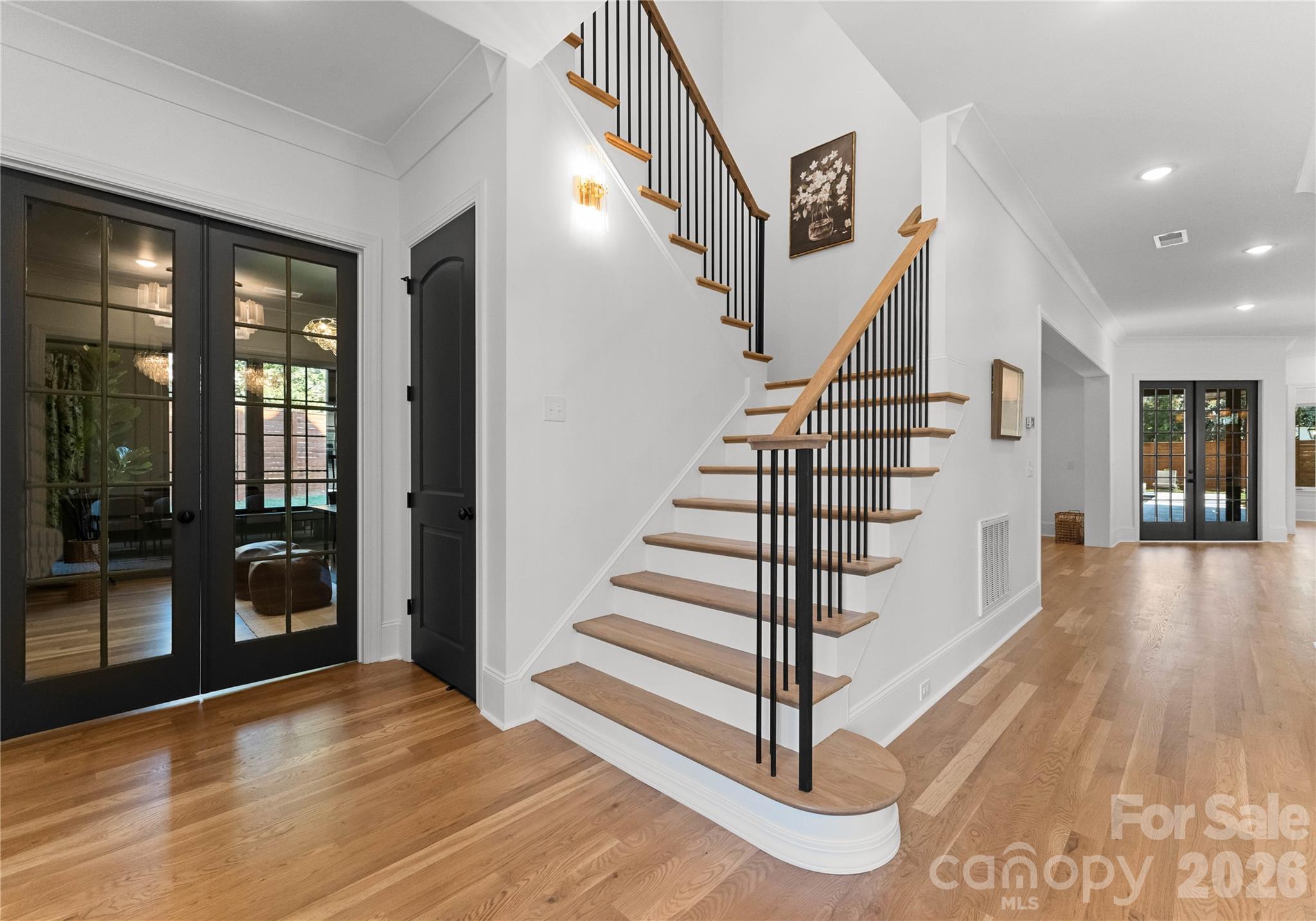 154 N Canterbury Road — Charlotte