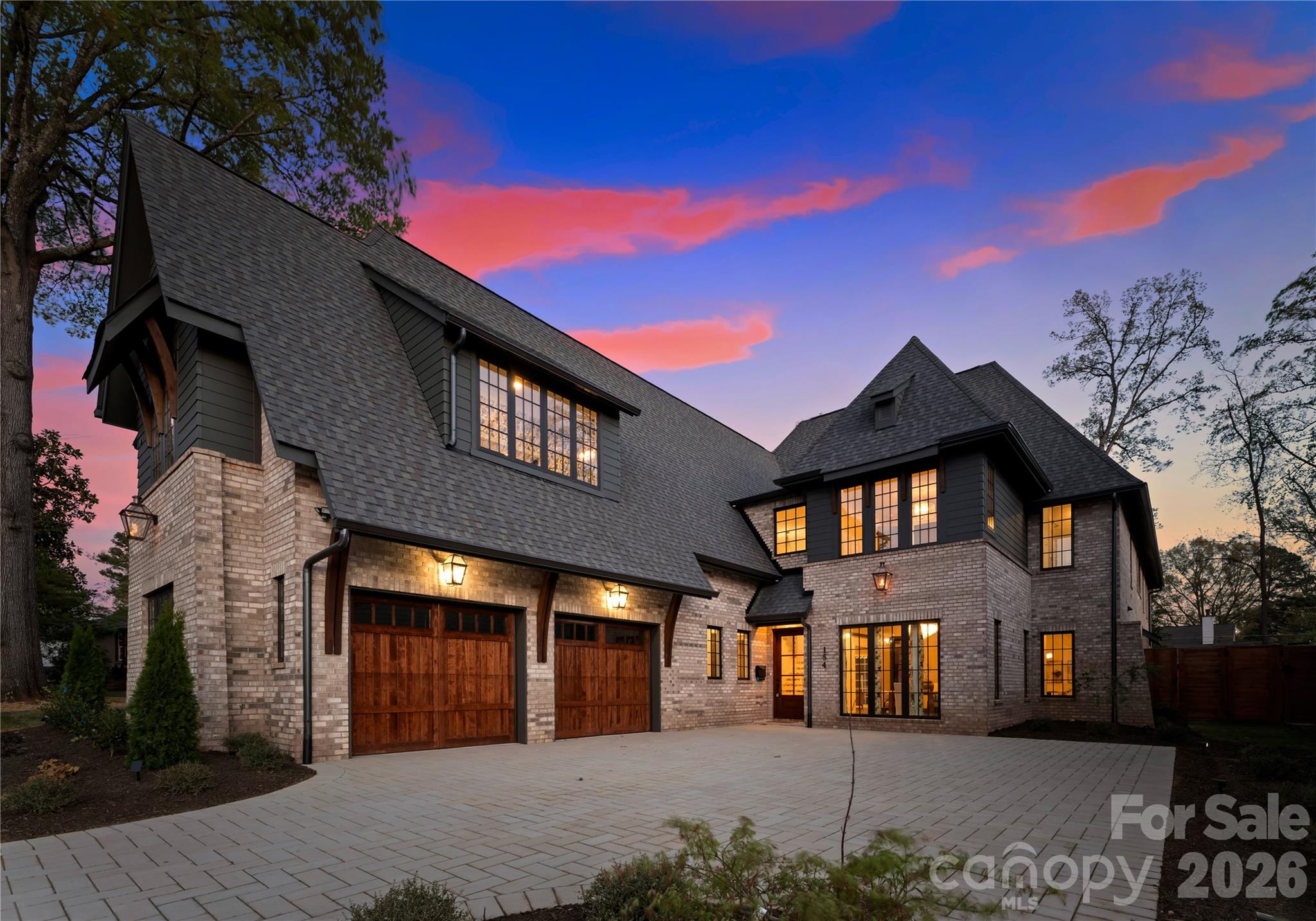 154 N Canterbury Road — Charlotte