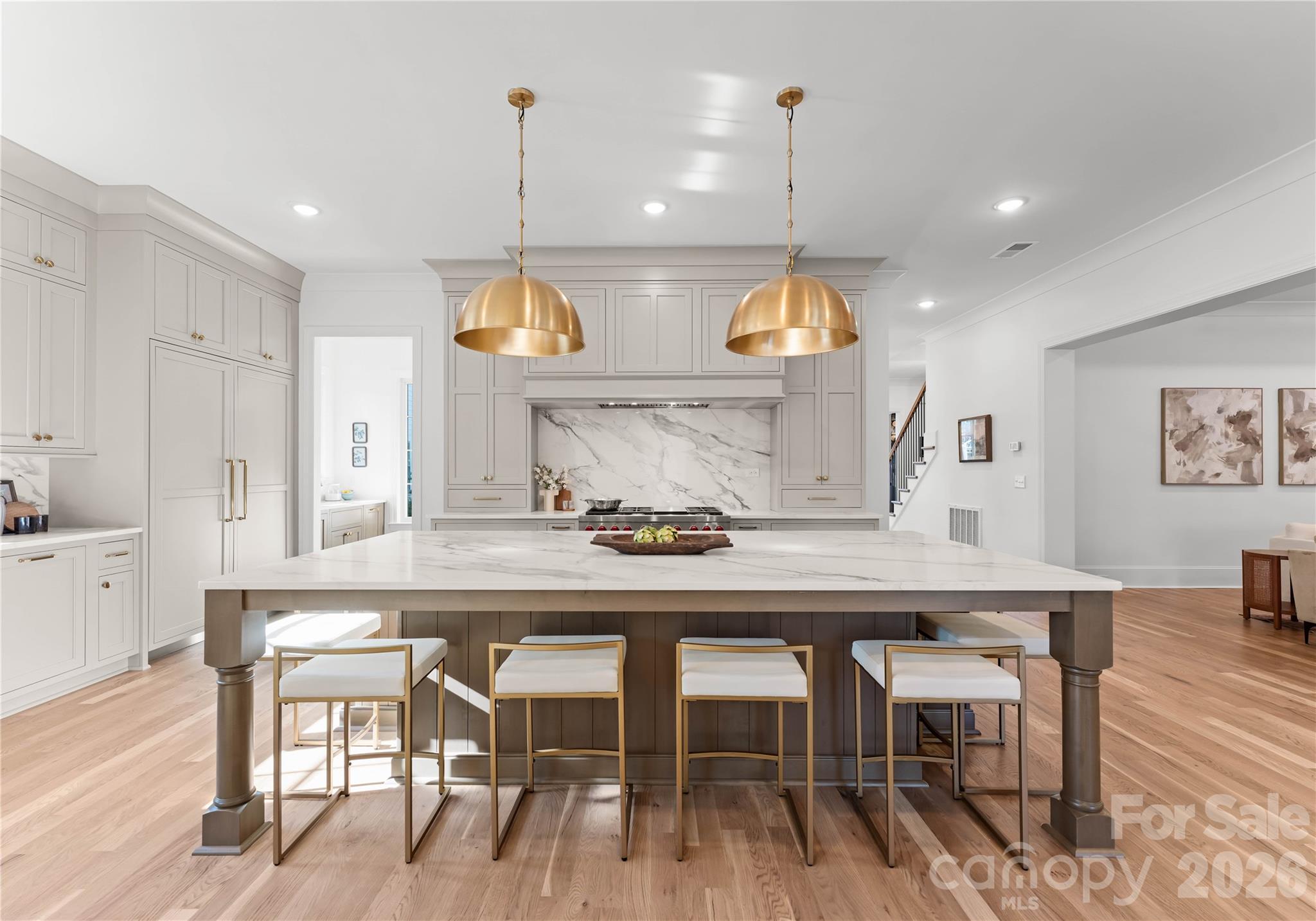 154 N Canterbury Road — Charlotte