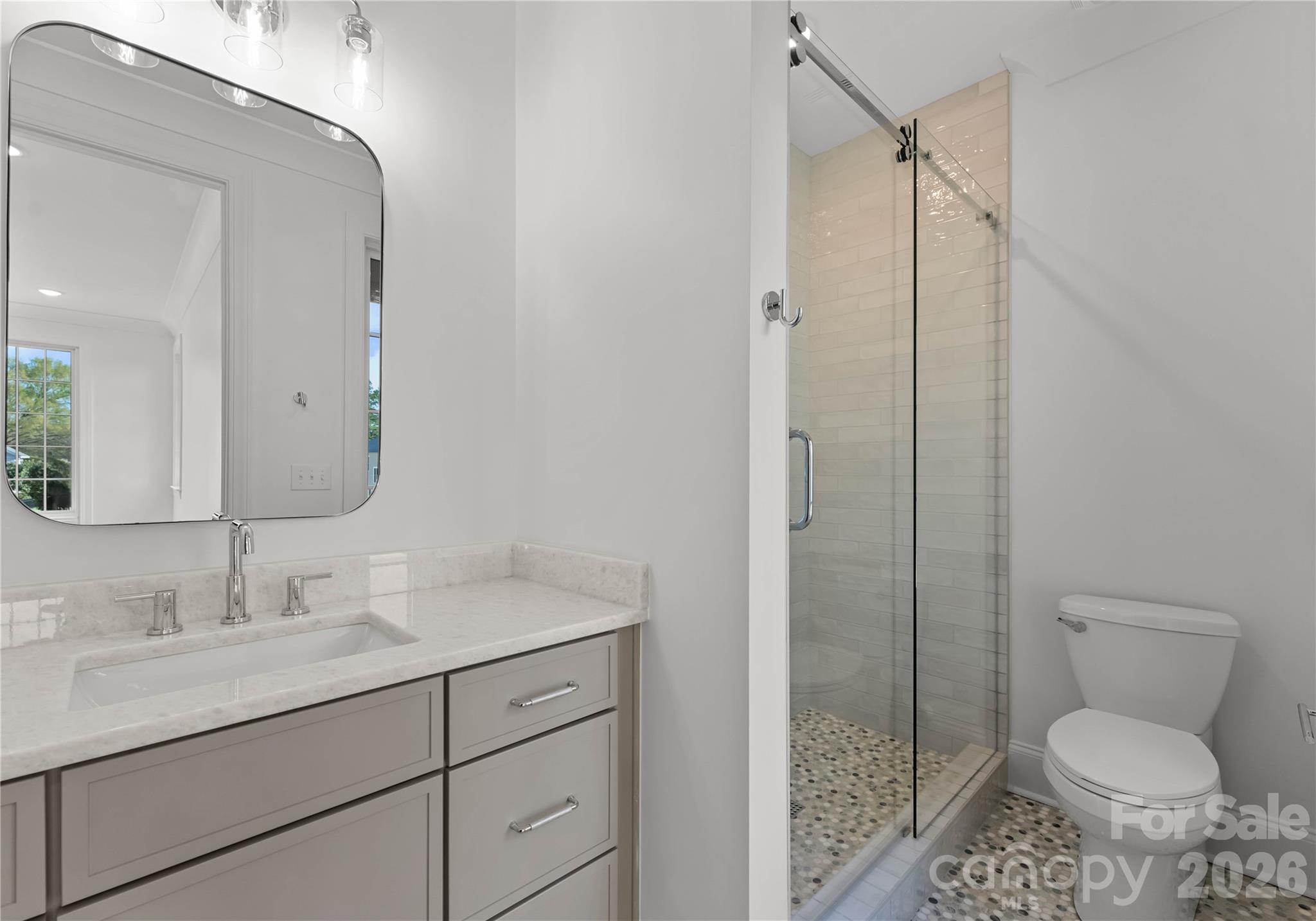 154 N Canterbury Road — Charlotte