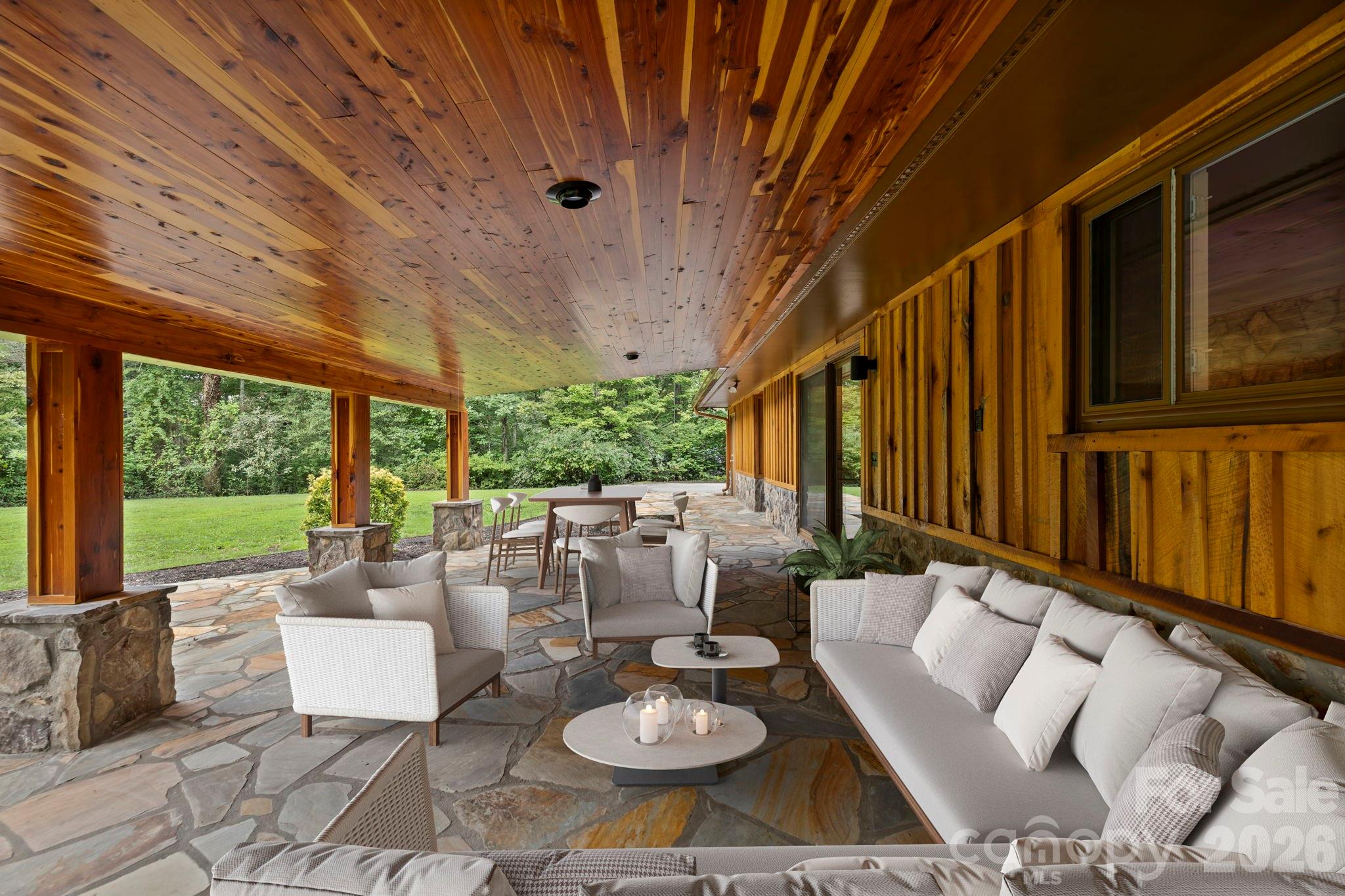 100 Ashton Lane — Brevard