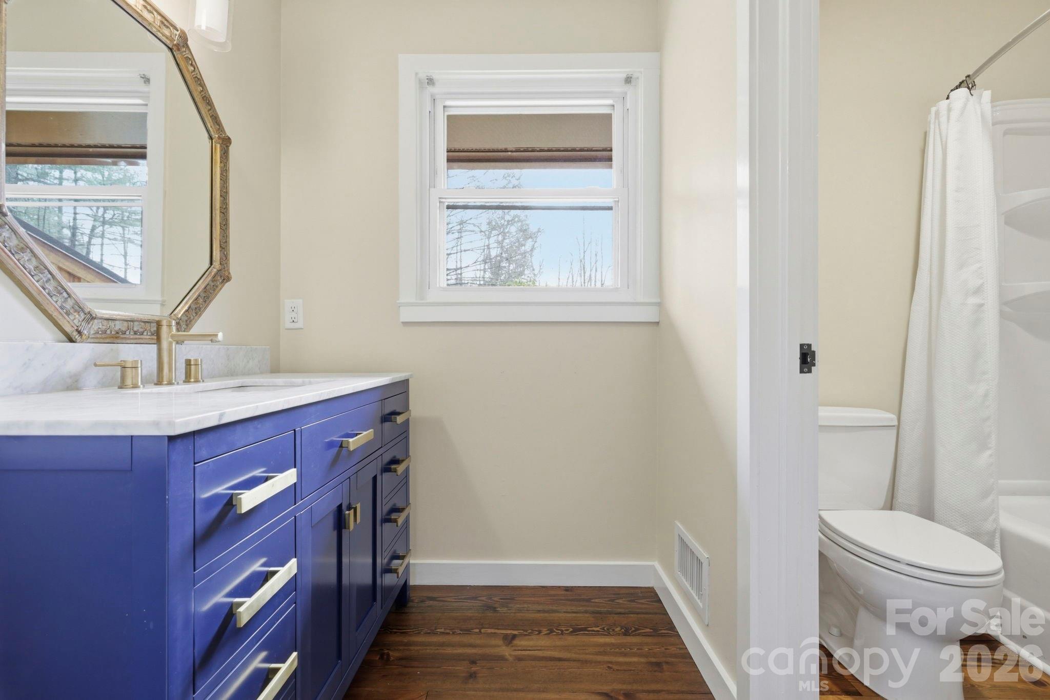 100 Ashton Lane — Brevard