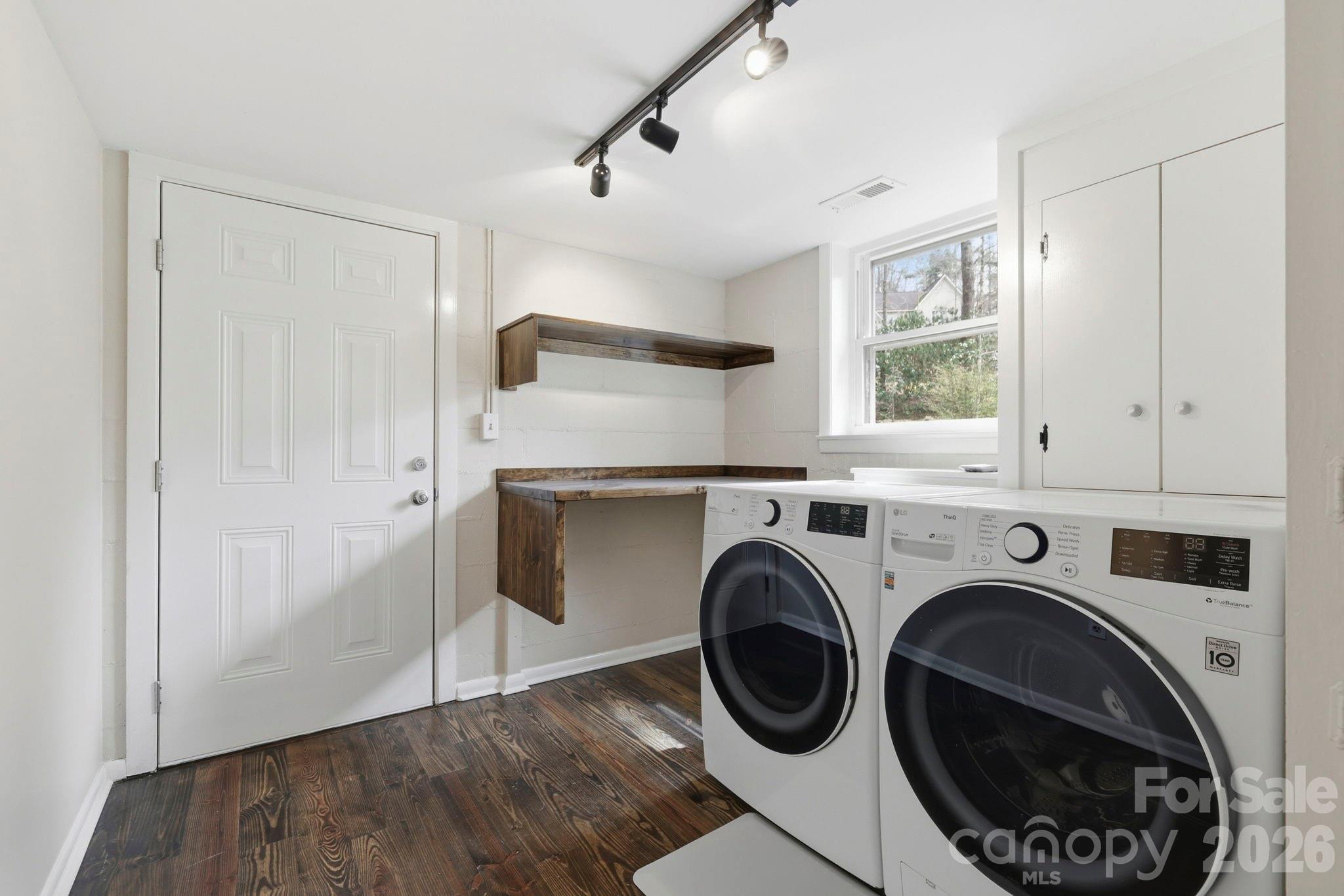 100 Ashton Lane — Brevard