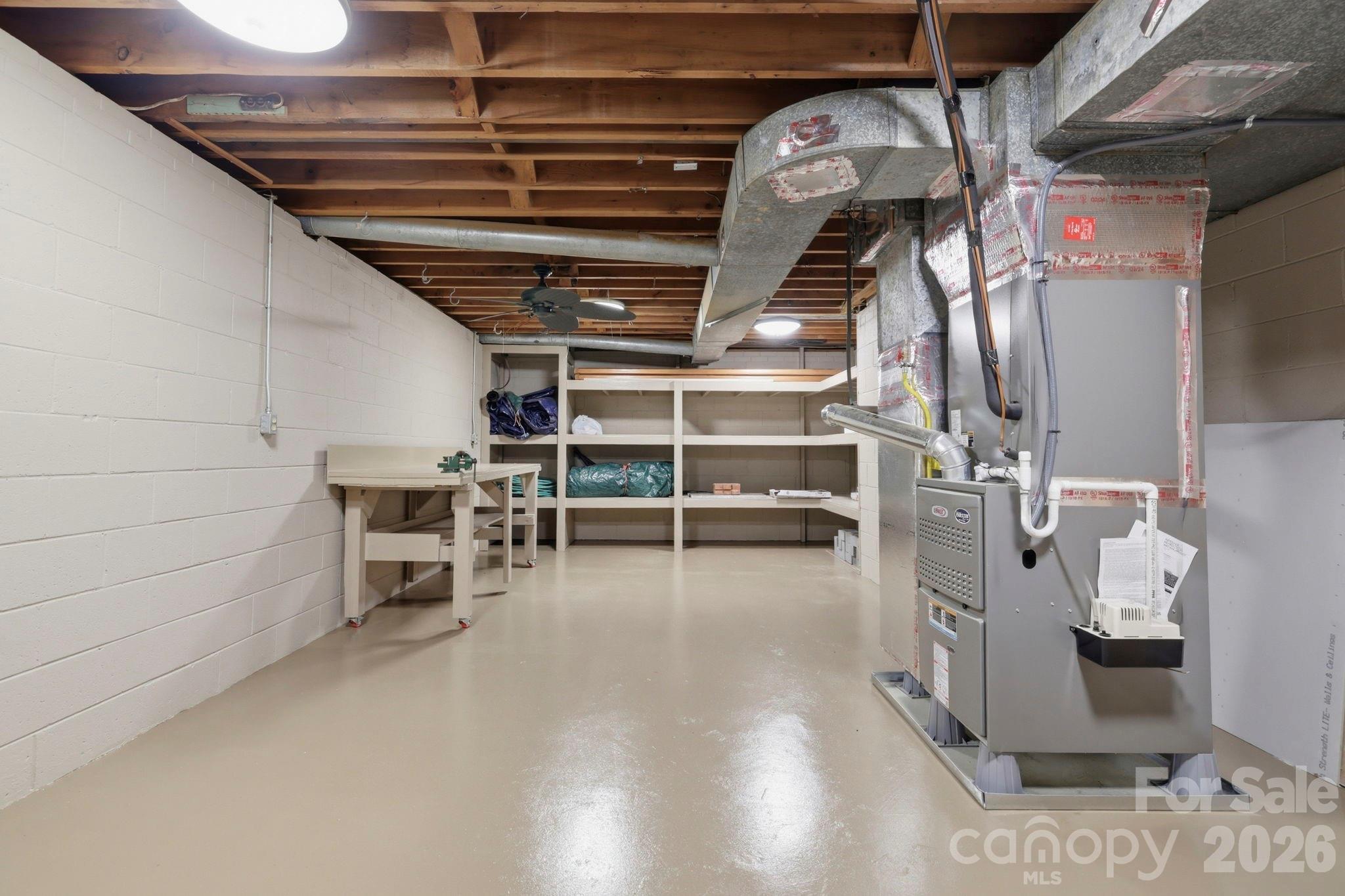 100 Ashton Lane — Brevard